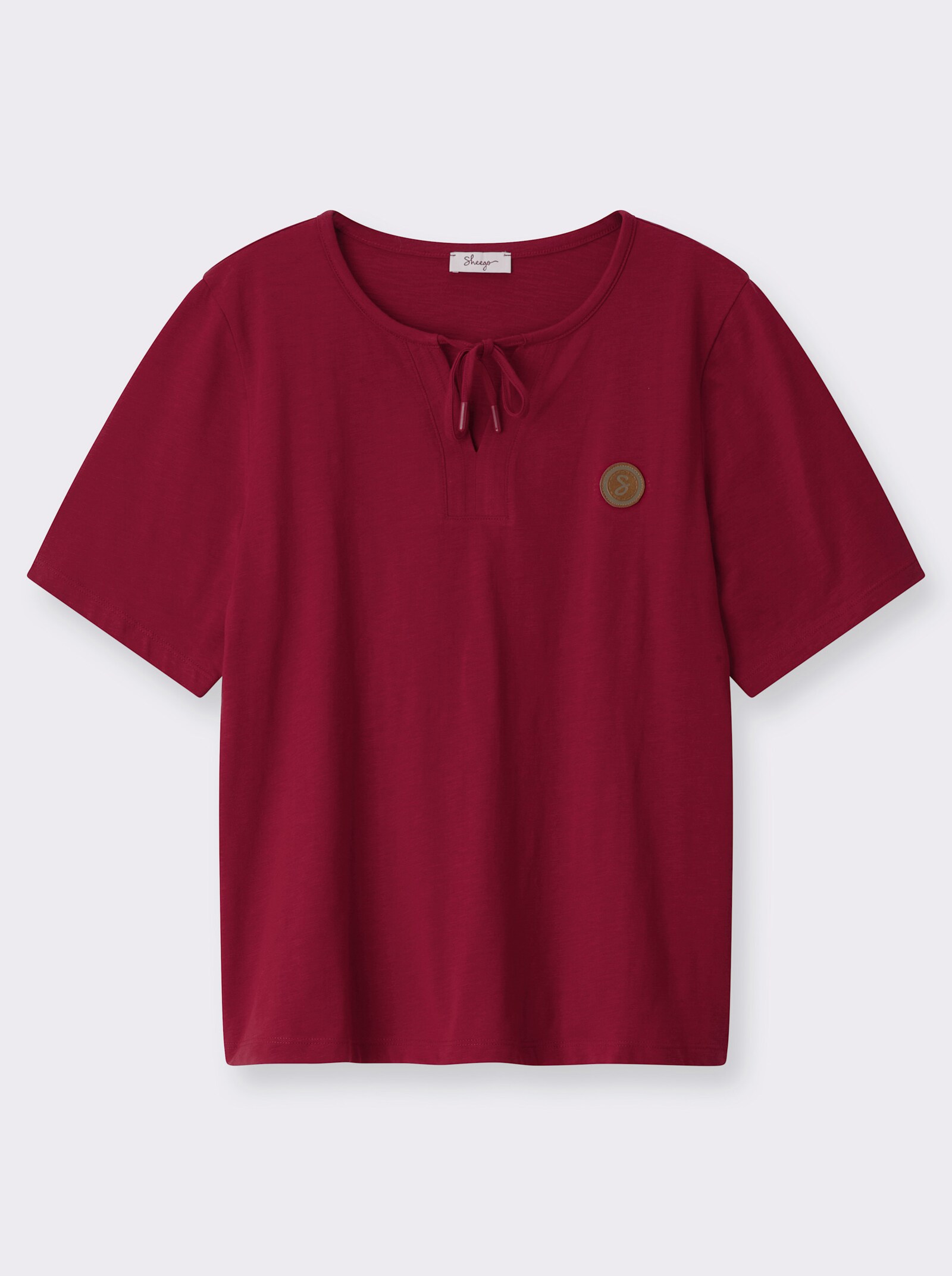 sheego Kurzarmshirt mit Bindeband am Ausschnitt - kirsche