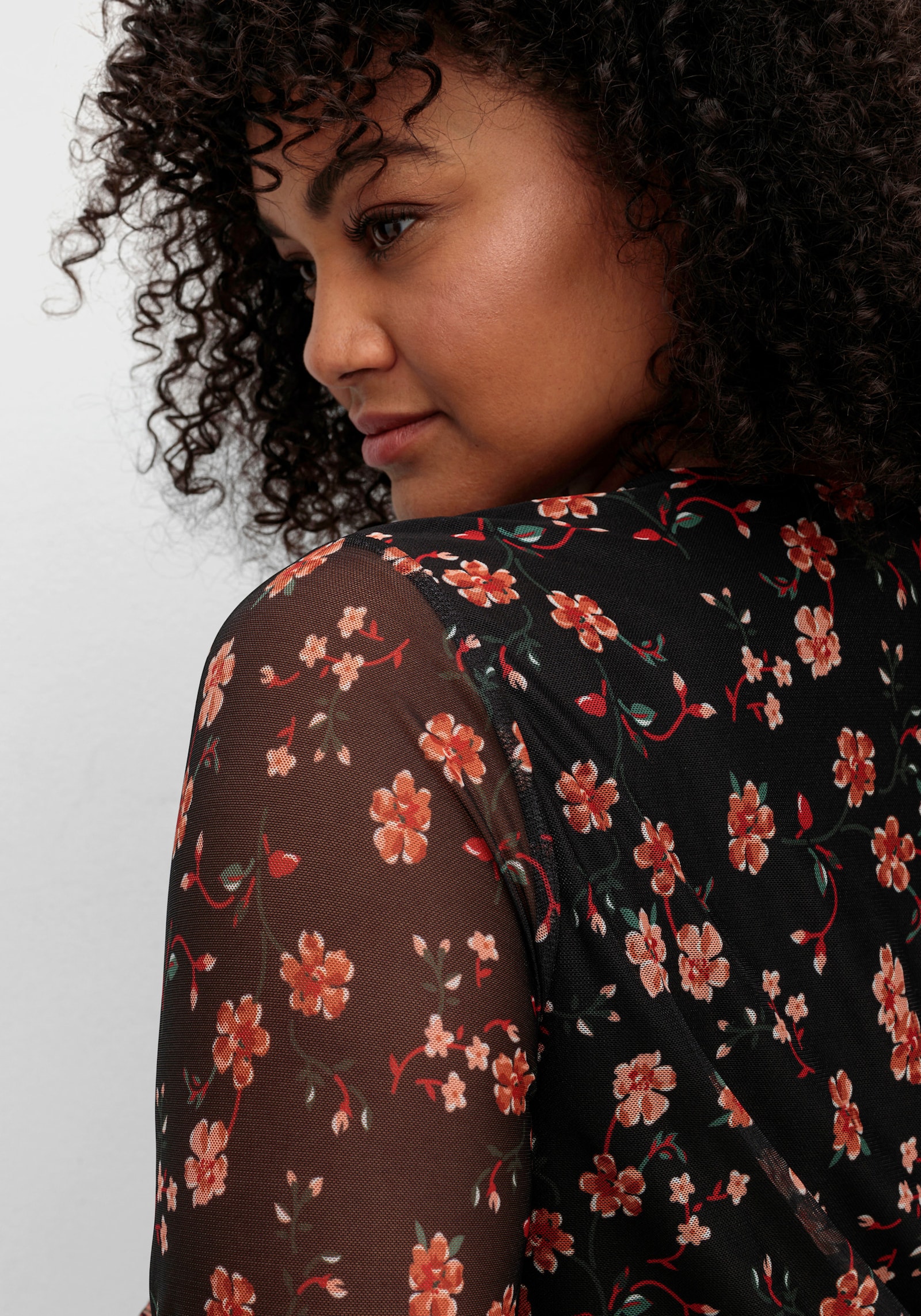 sheego by Joe Browns Tunika aus Mesh, mit Trompetenärmeln - schwarz-gemustert