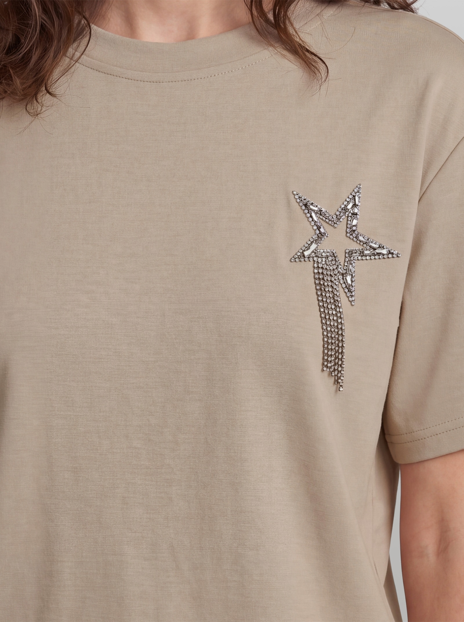 heine Sweatshirt mit Stern-Applikation - beige
