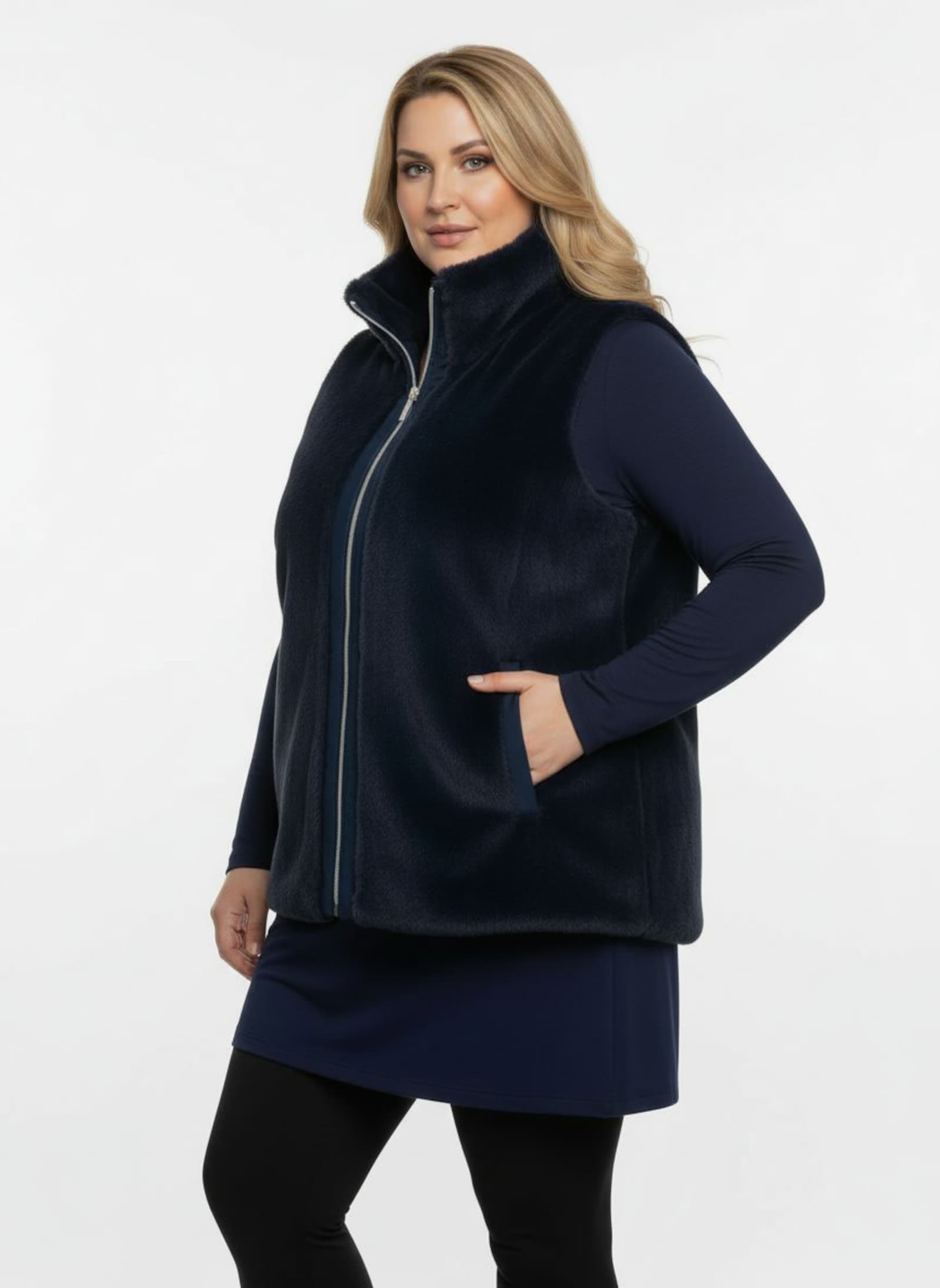 Fellimitatweste in kürzerer Form - dunkelblau