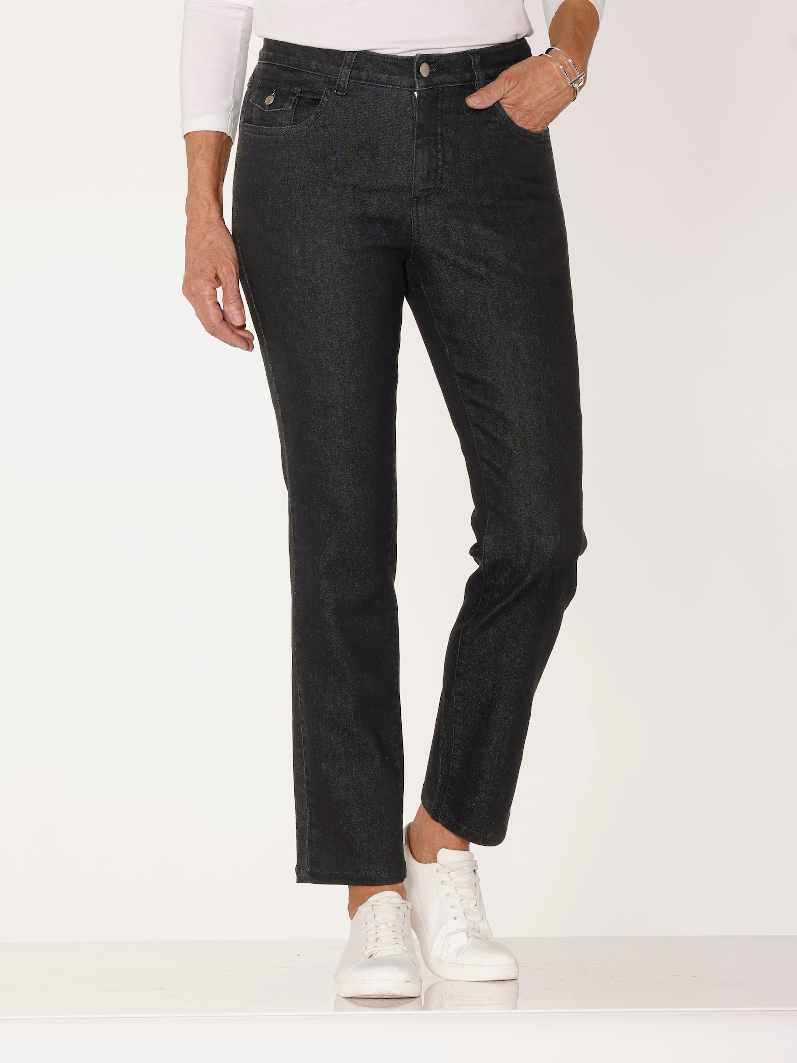 Jeans in gerader Schnittführung - graphit-denim