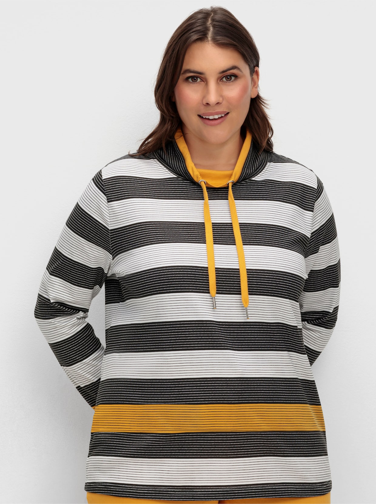 Stehkragenshirt mit weitenregulierbarem Kragen - ocker-schwarz-geringelt