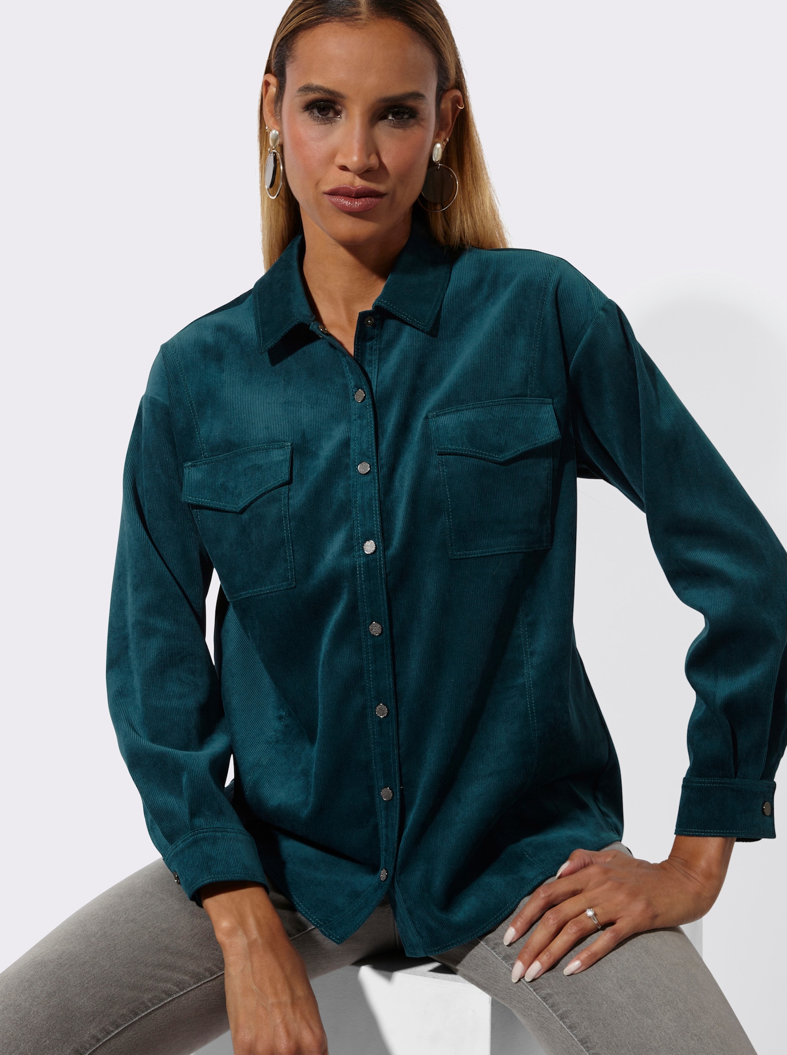 Hemdbluse aus Cord - petrol