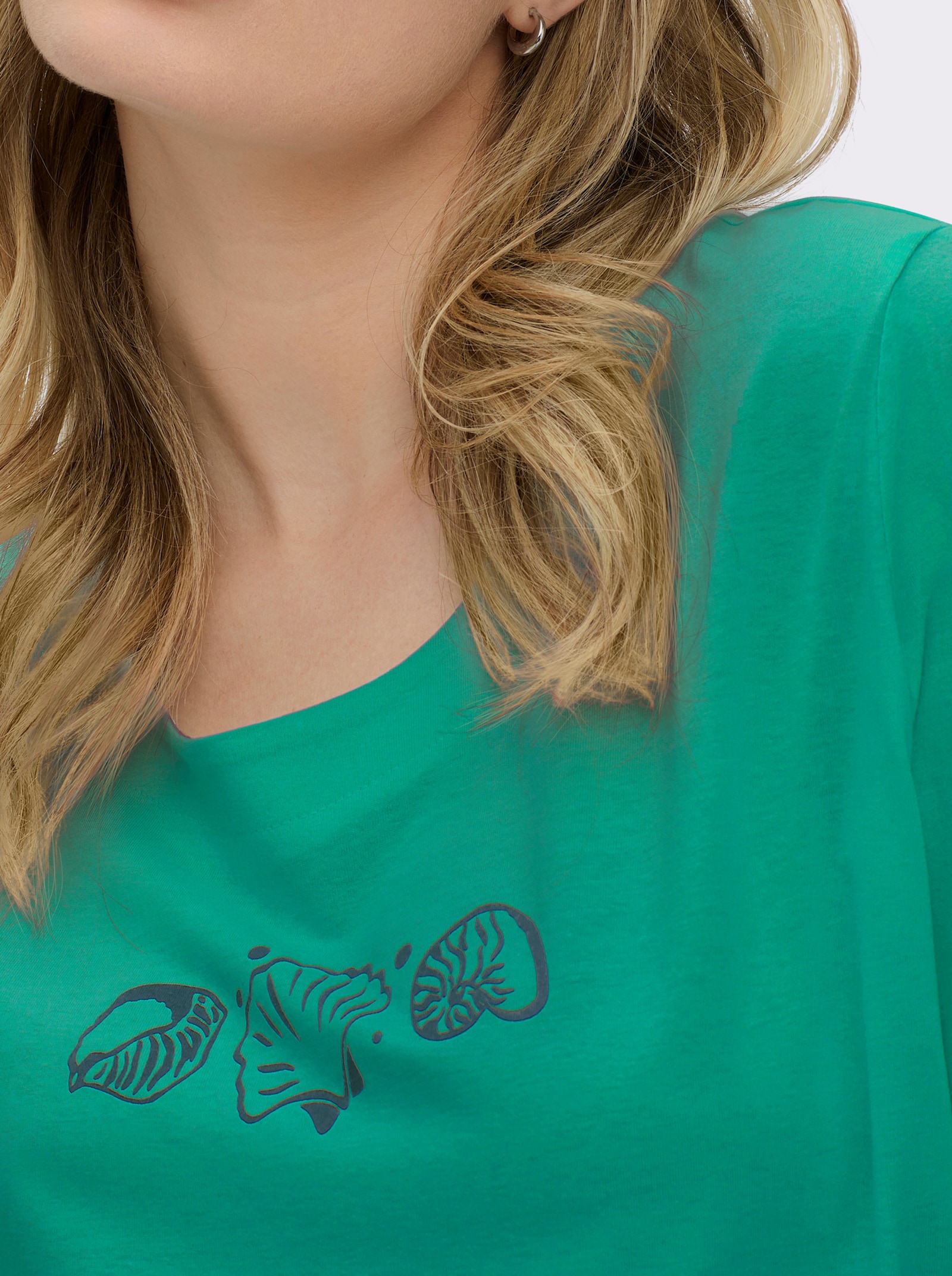 Kurzarmshirt mit Muschel-Druck - smaragd