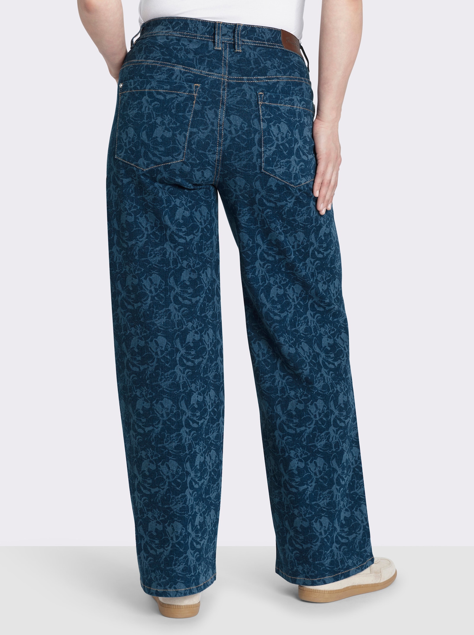 sheego Jeans mit floralem Laserprint - dark blue-gemustert