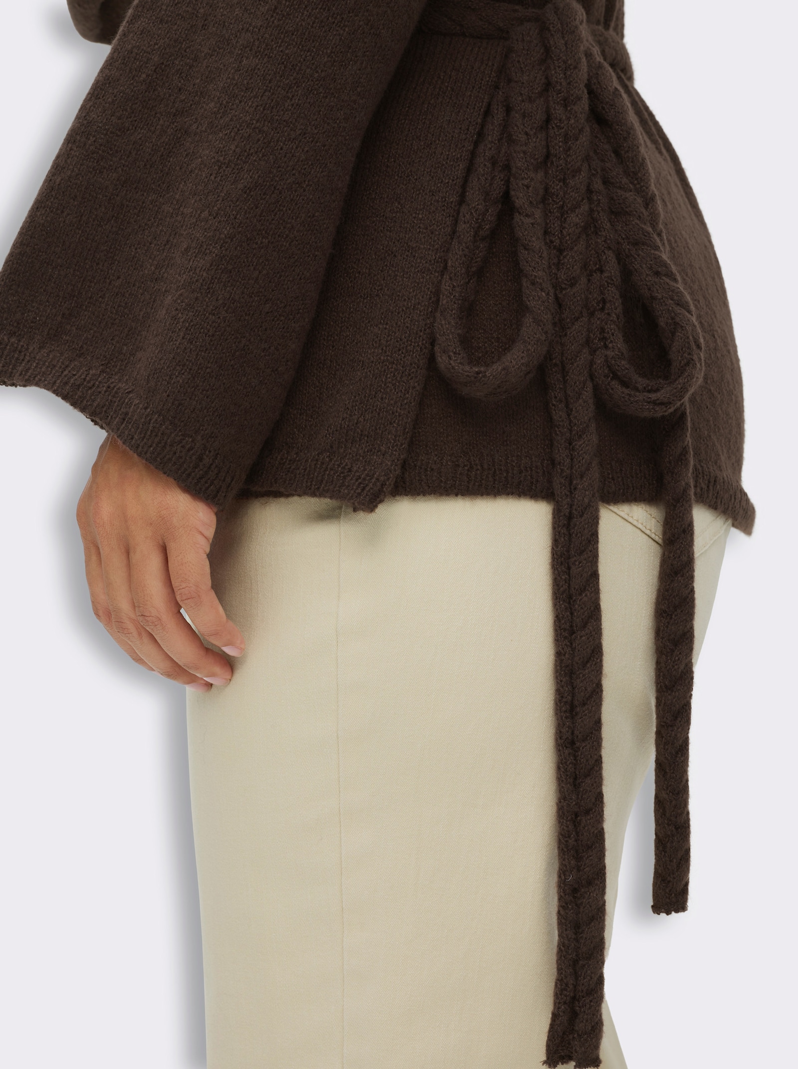 sheego Wickelstrickjacke mit Trompetenärmeln - schoko