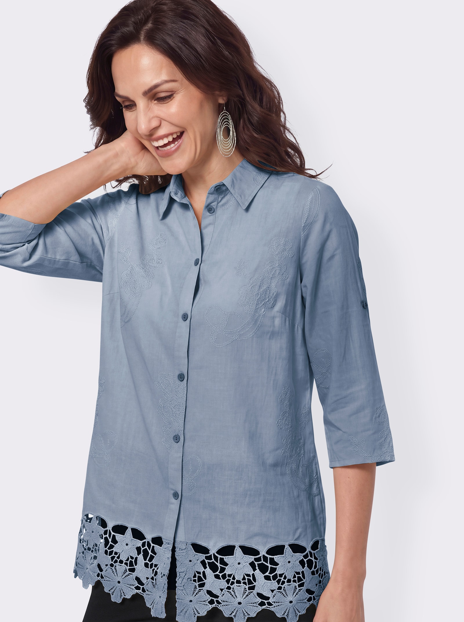 Spitzenbluse mit Krempel-Ärmel - bleu