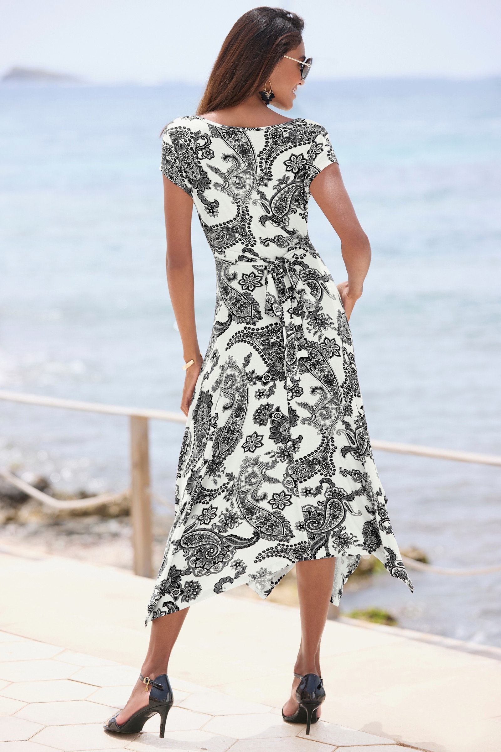 LASCANA Sommerkleid - black white