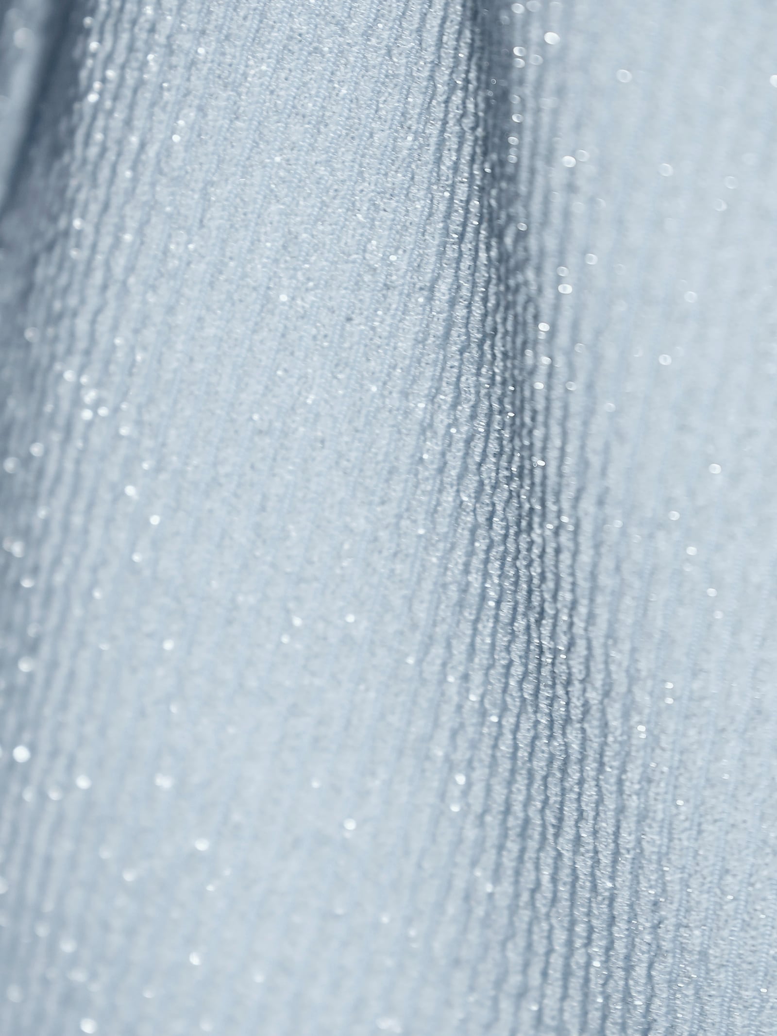 Rippshirt in Metallic-Optik - hellblau-silberfarben