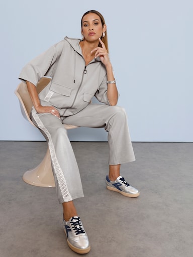 Sweatjacke mit Spitzen-Verzierung - hellgrau