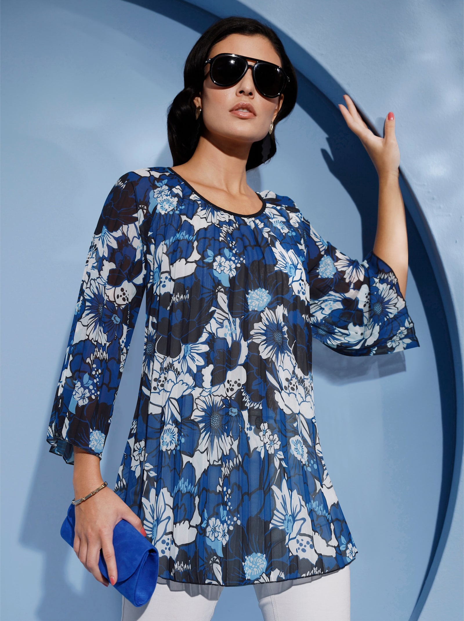 Tunika in edler Plissee-Qualität - royalblau-schwarz-bedruckt