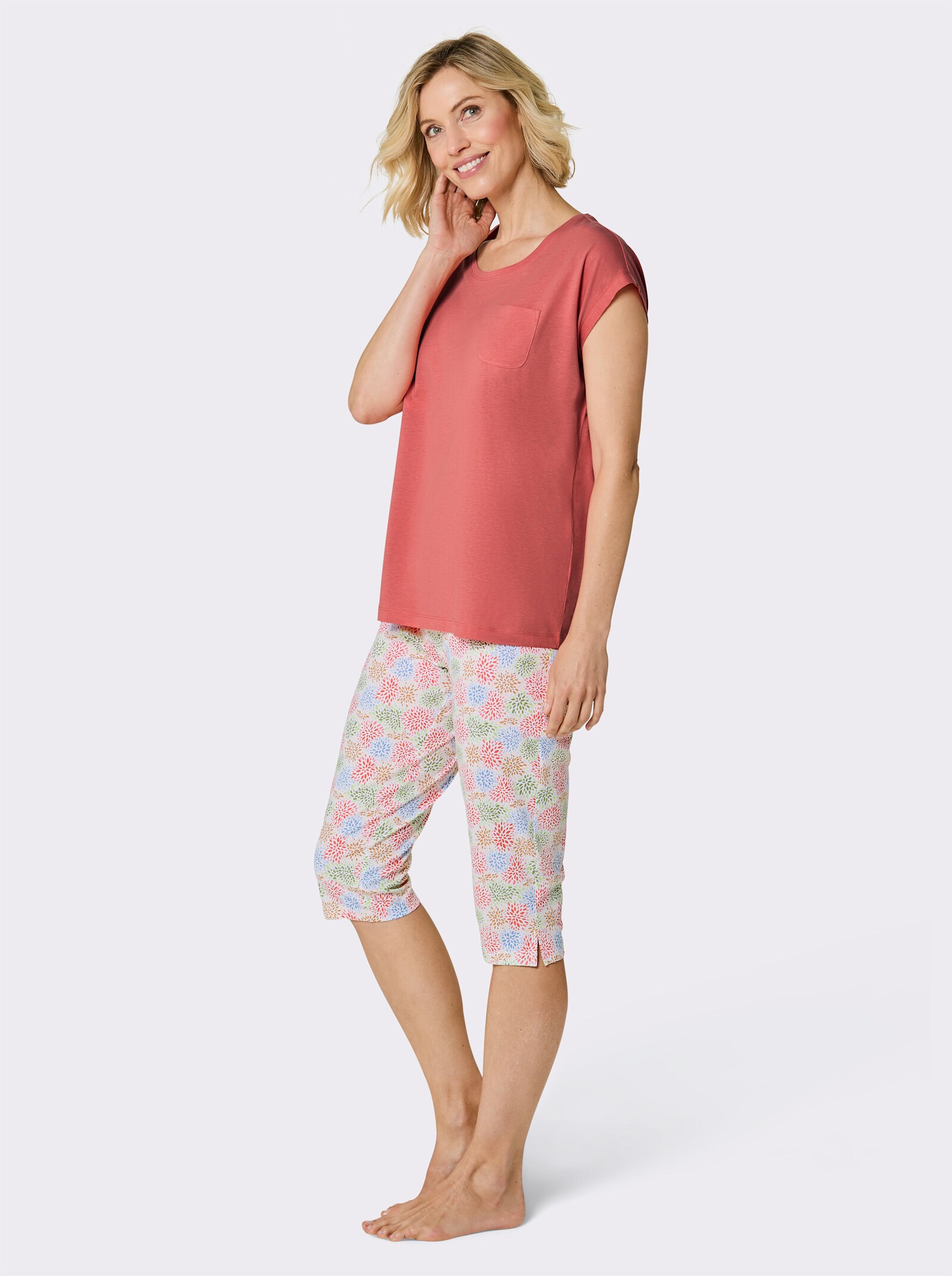 wäschepur Capri-Schlafanzug mit Blümchenhose - weiß-koralle-bedruckt