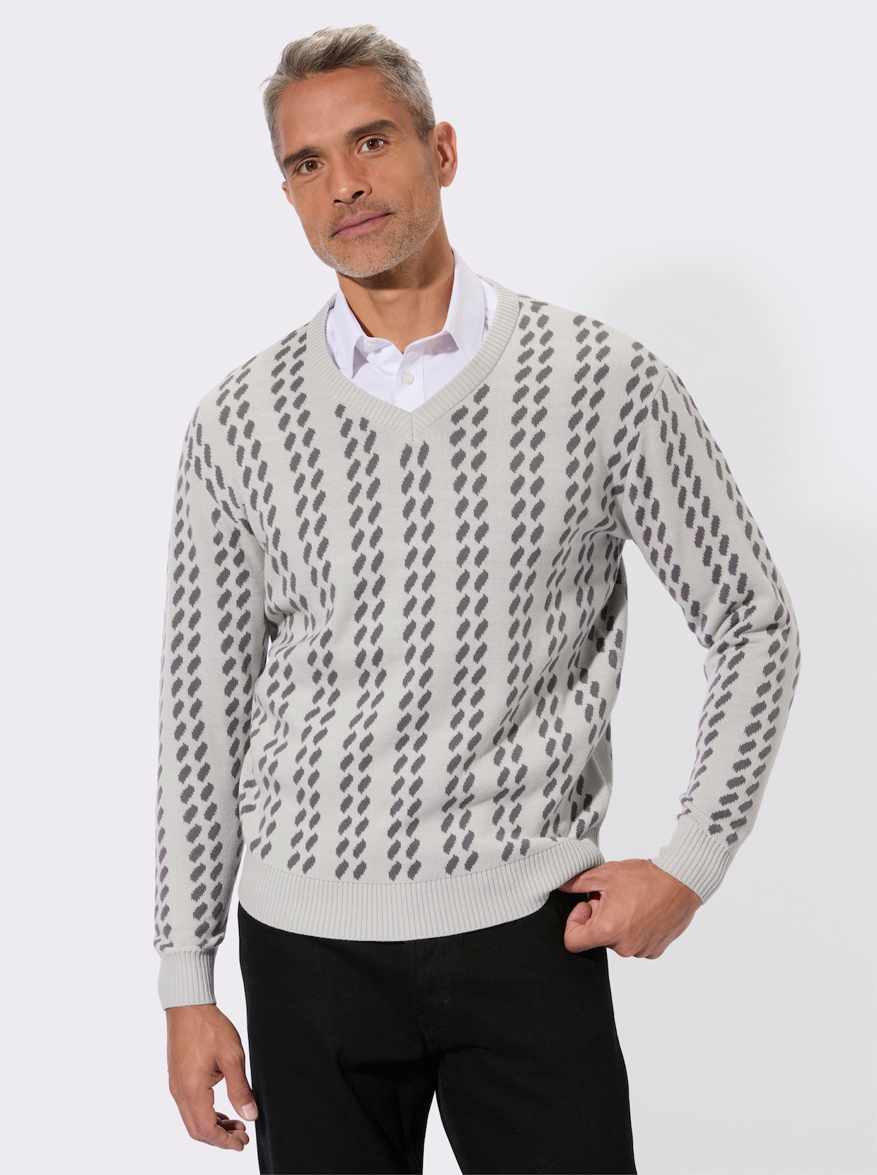 Svetr s výstřihem do V s grafickým pleteným vzorem - světlešedá-antracitová