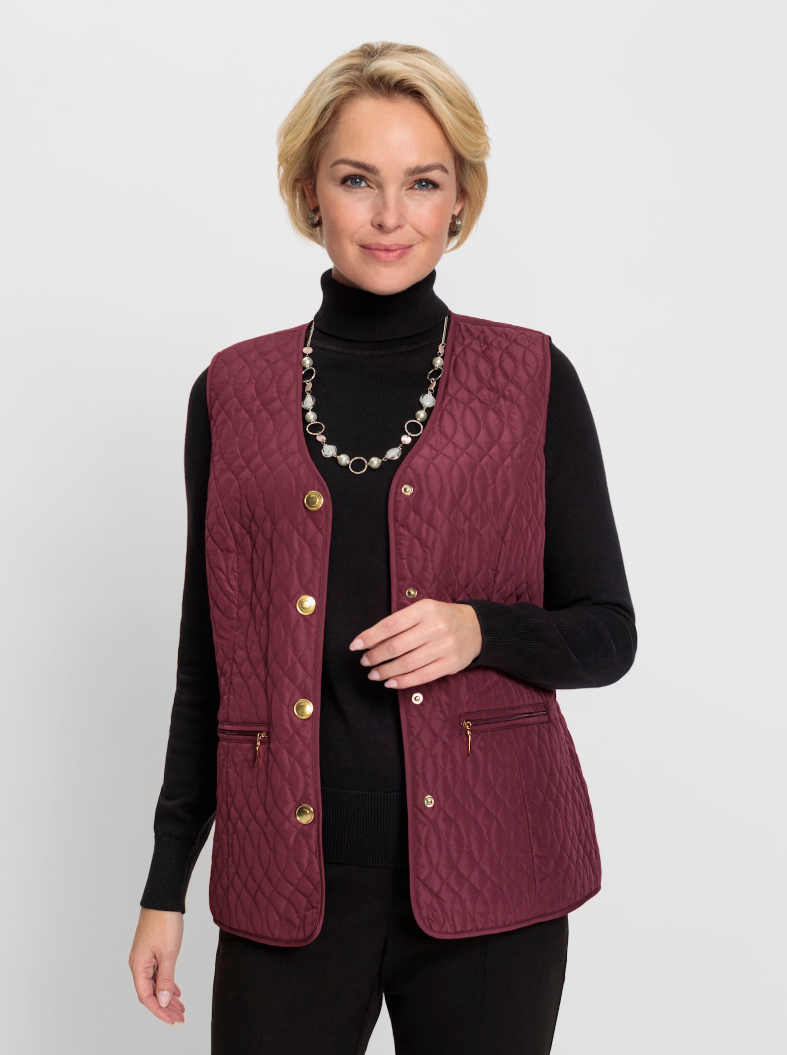 Steppweste mit goldfarbenen Druckknöpfen - bordeaux