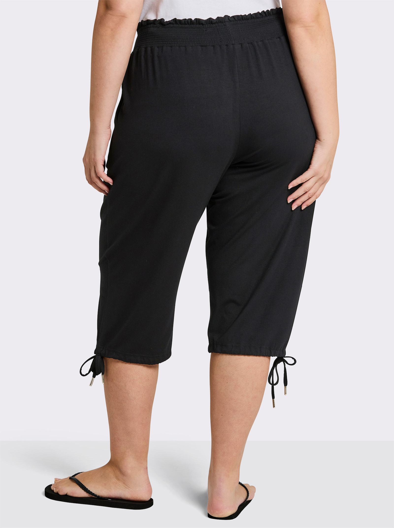 sheego Capri-legging - zwart