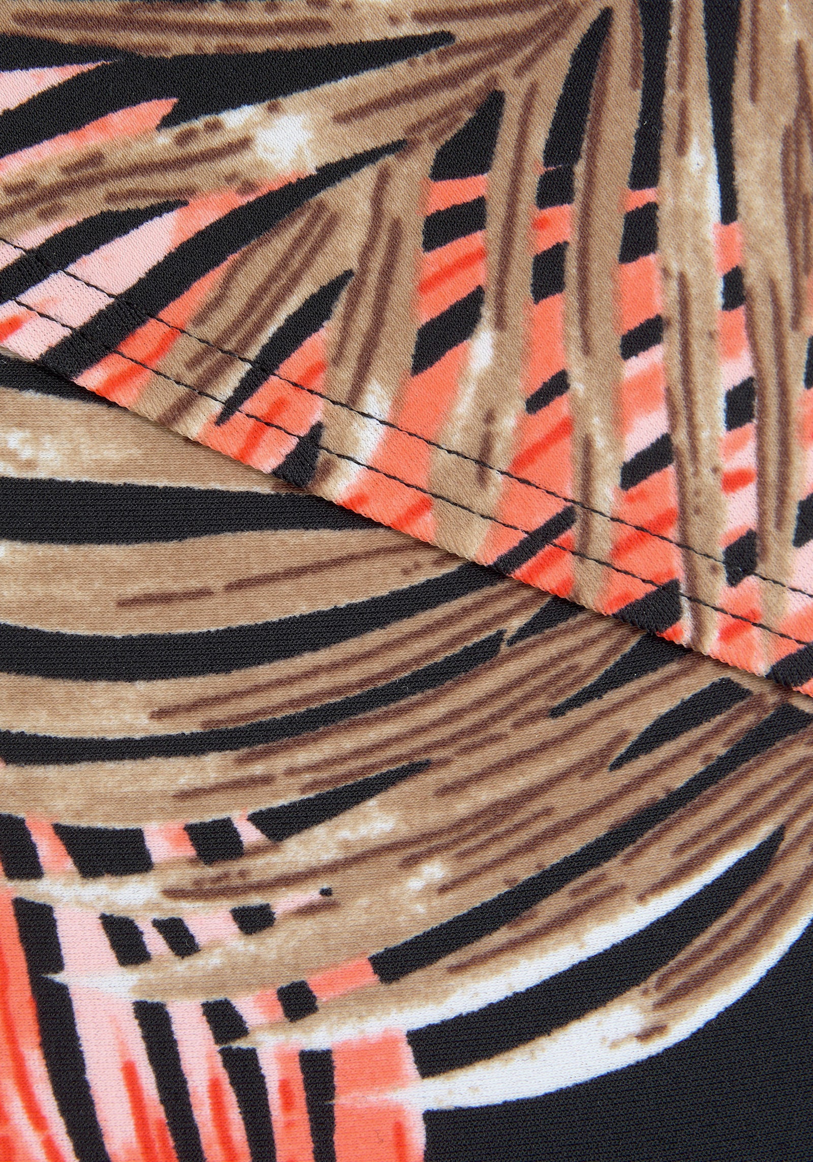 LASCANA Badeanzug - schwarz-bedruckt