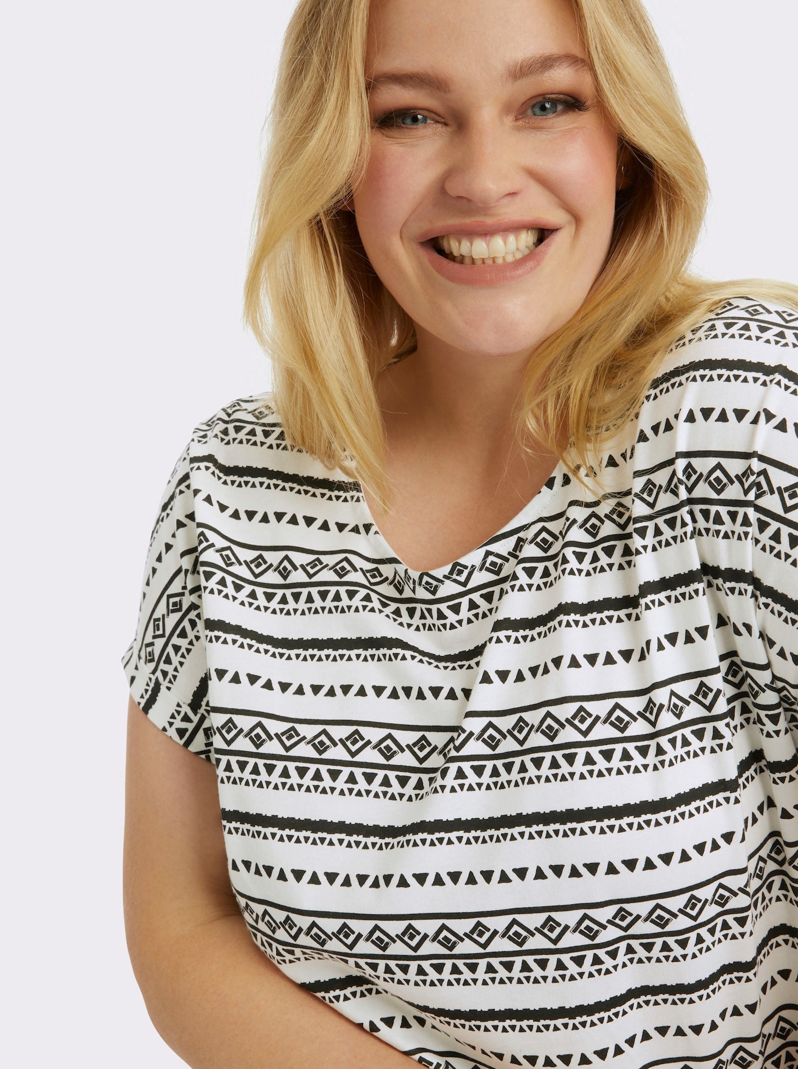 Print-Shirt mit Rundhals-Ausschnitt - ecru-schwarz-bedruckt