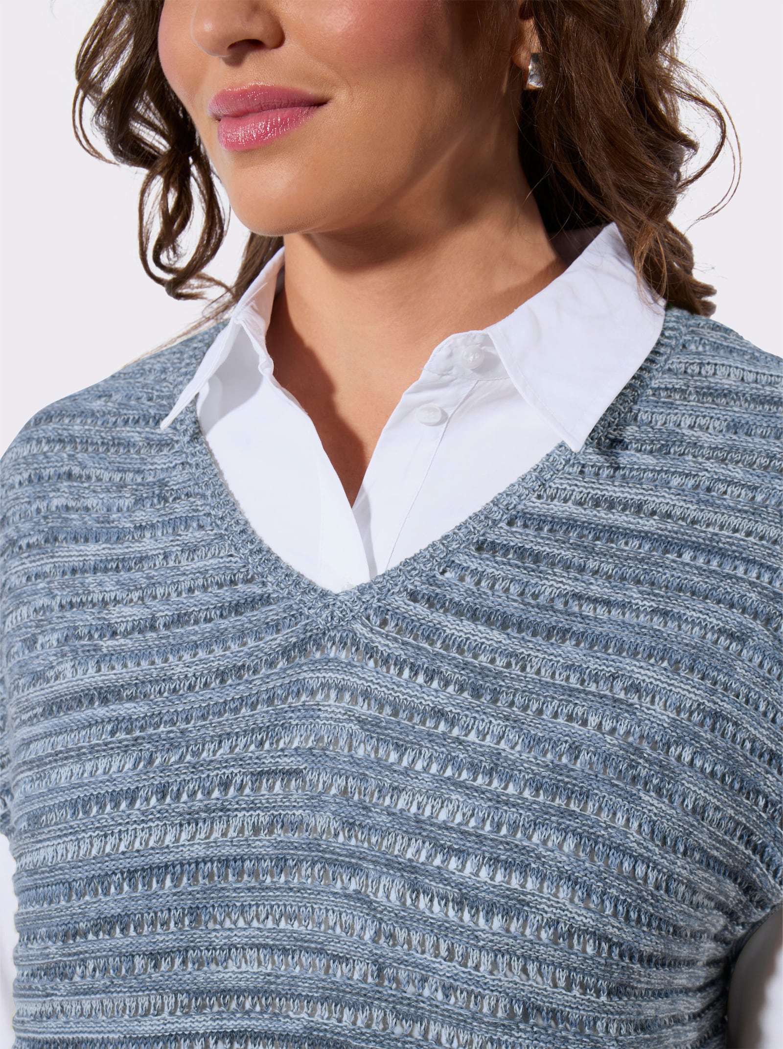 Pullunder mit Ajourstrick-Muster - hellblau-meliert