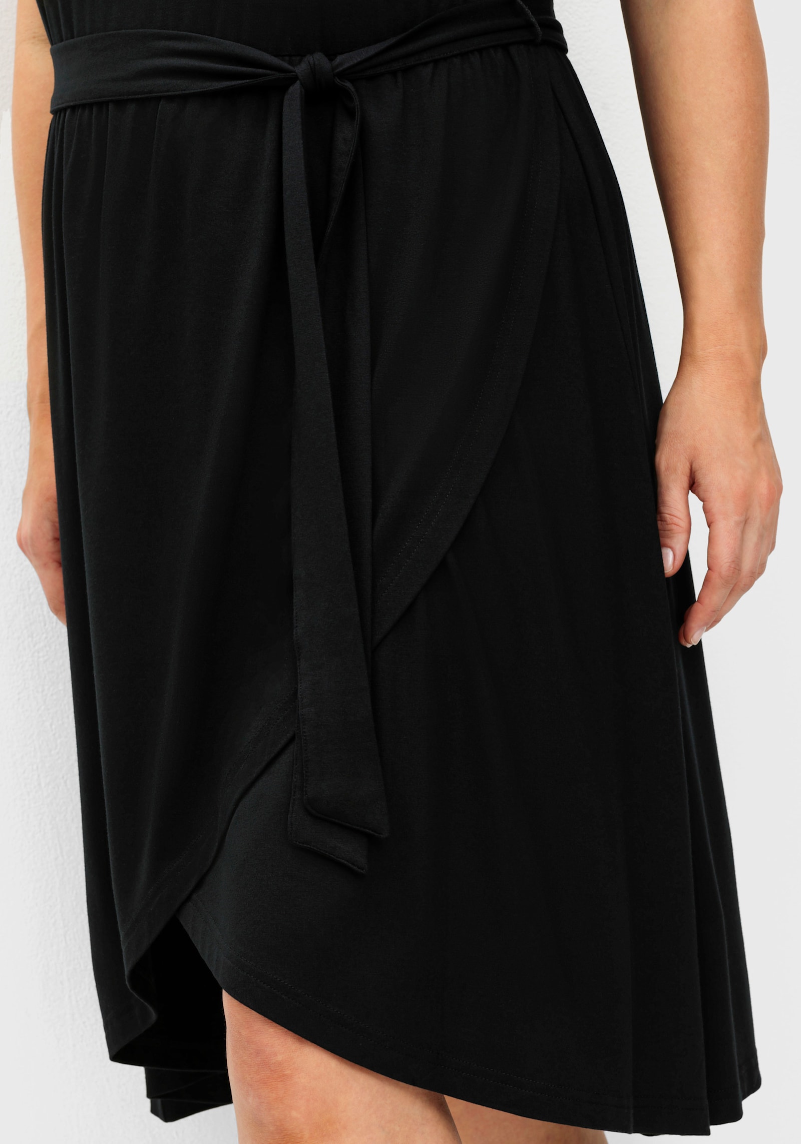 sheego Jerseykleid mit Schlüsselloch-Cut-out - schwarz