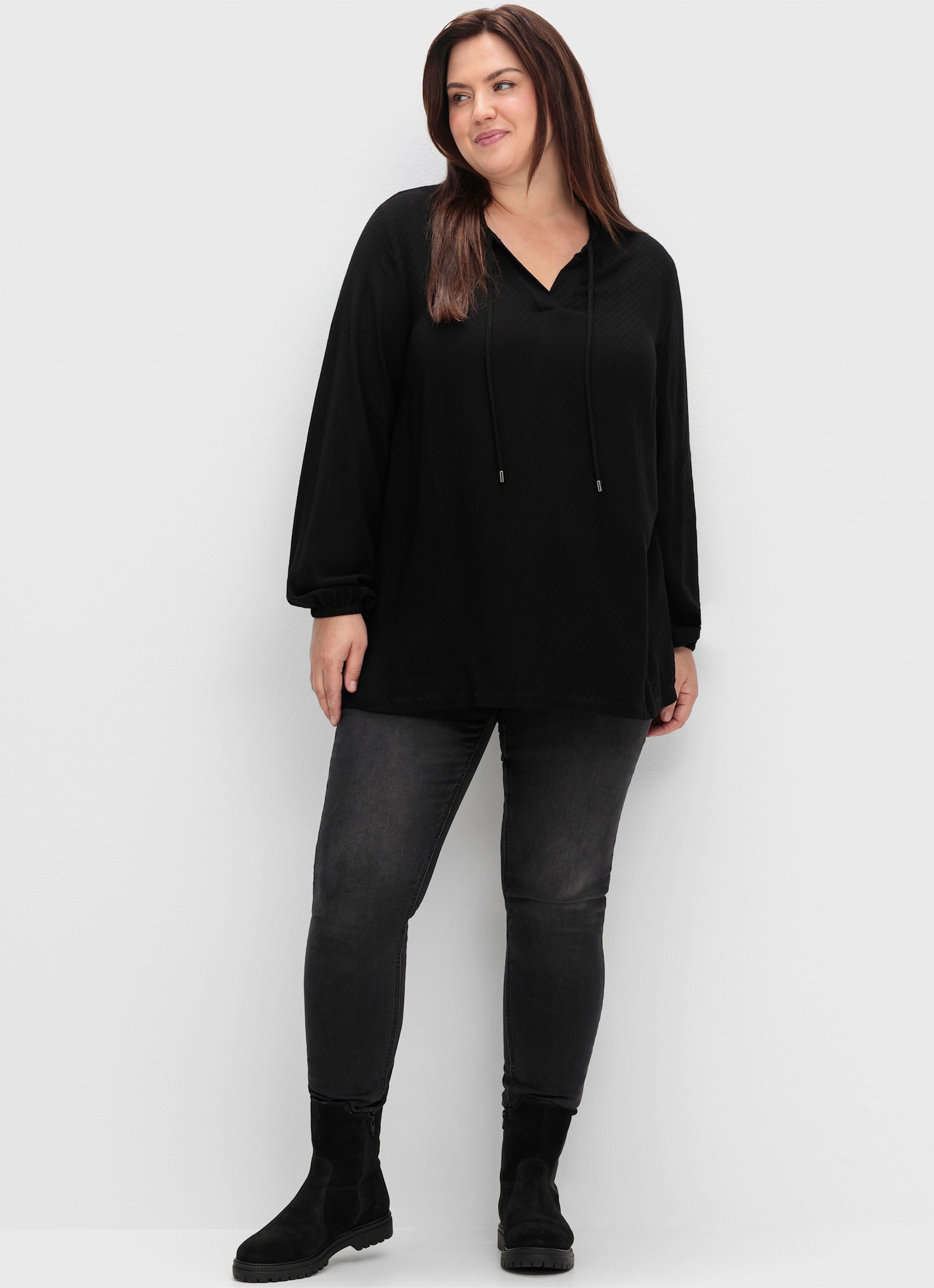 sheego Tunika in Struktur-Qualität, Viskose - schwarz