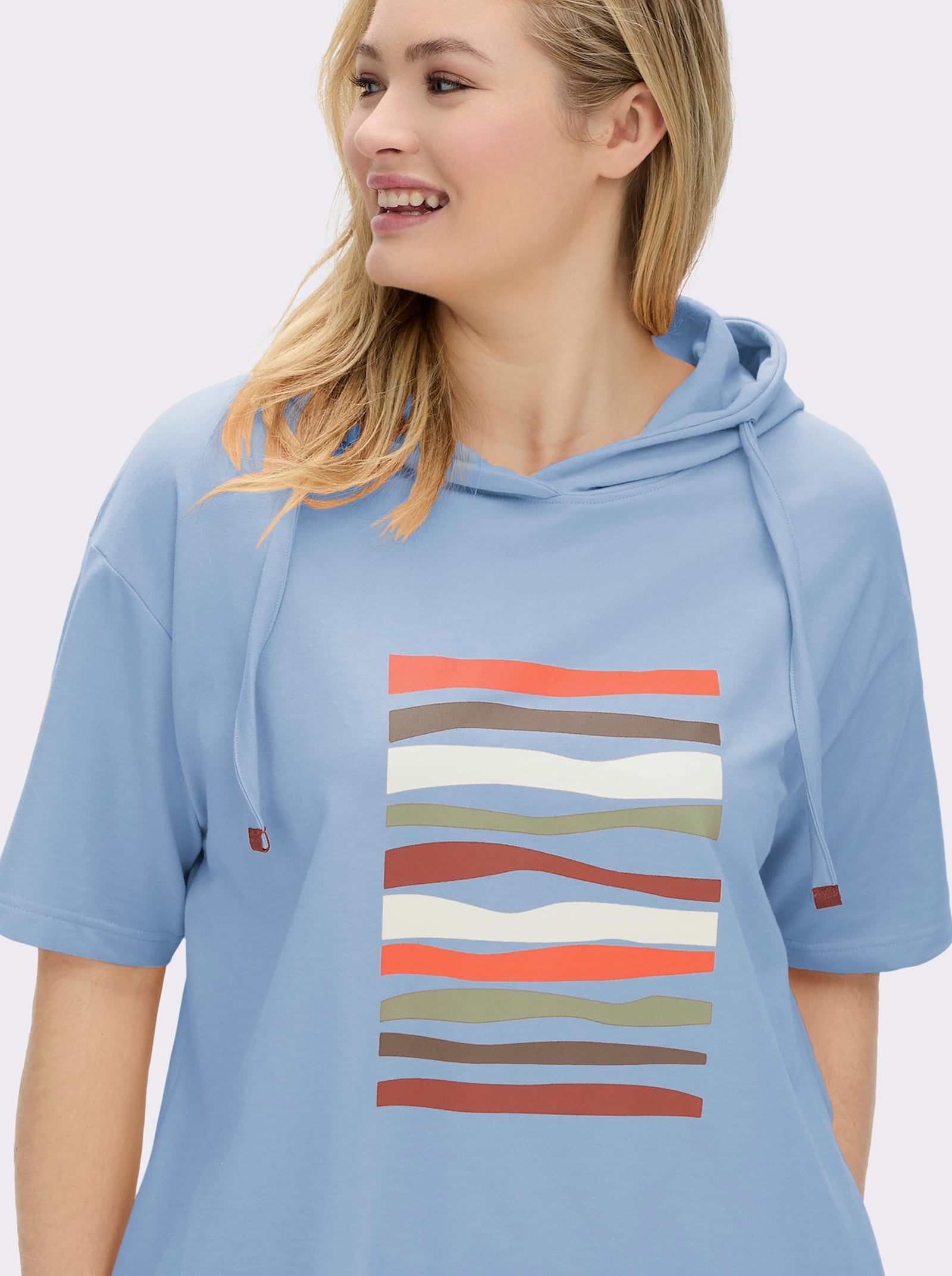 Kapuzensweatshirt mit elastischem Saum - eisblau-ecru-bedruckt