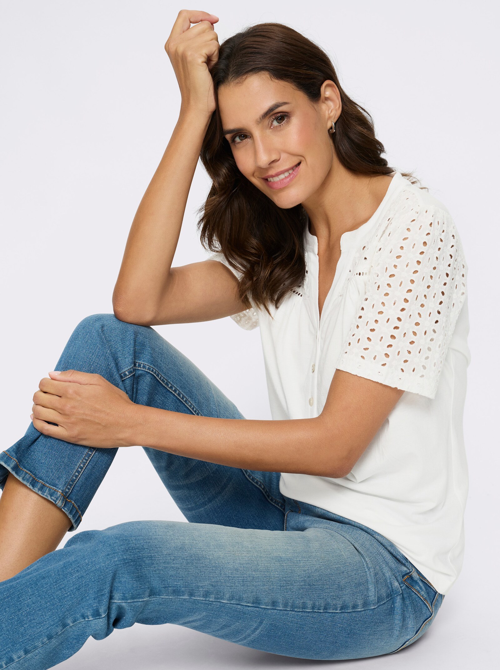 Kurzarmshirt mit Madeira-Stickerei - weiß