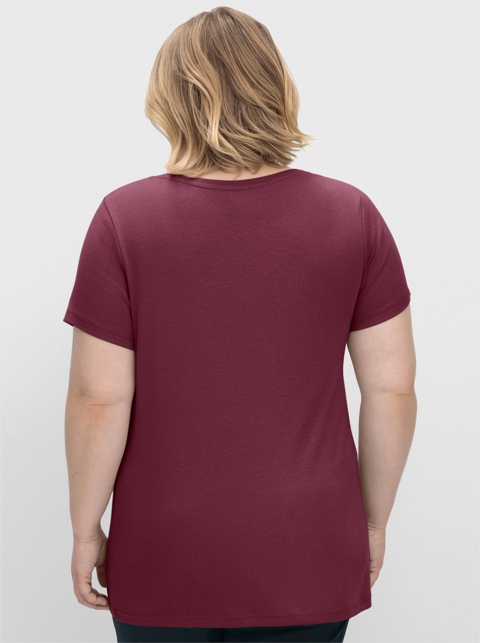 sheego T-Shirt mit V-Ausschnitt, Rippqualität - bordeaux