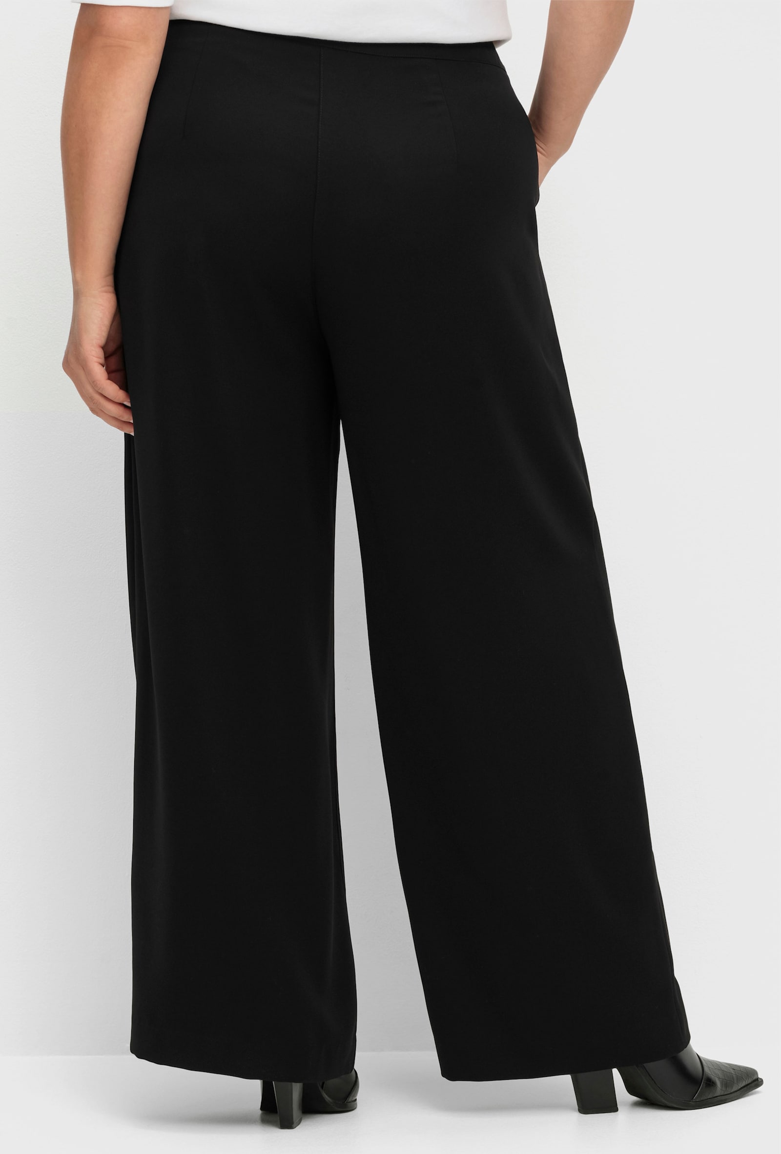 sheego Hose mit High-Waist-Bund und weitem Bein - schwarz