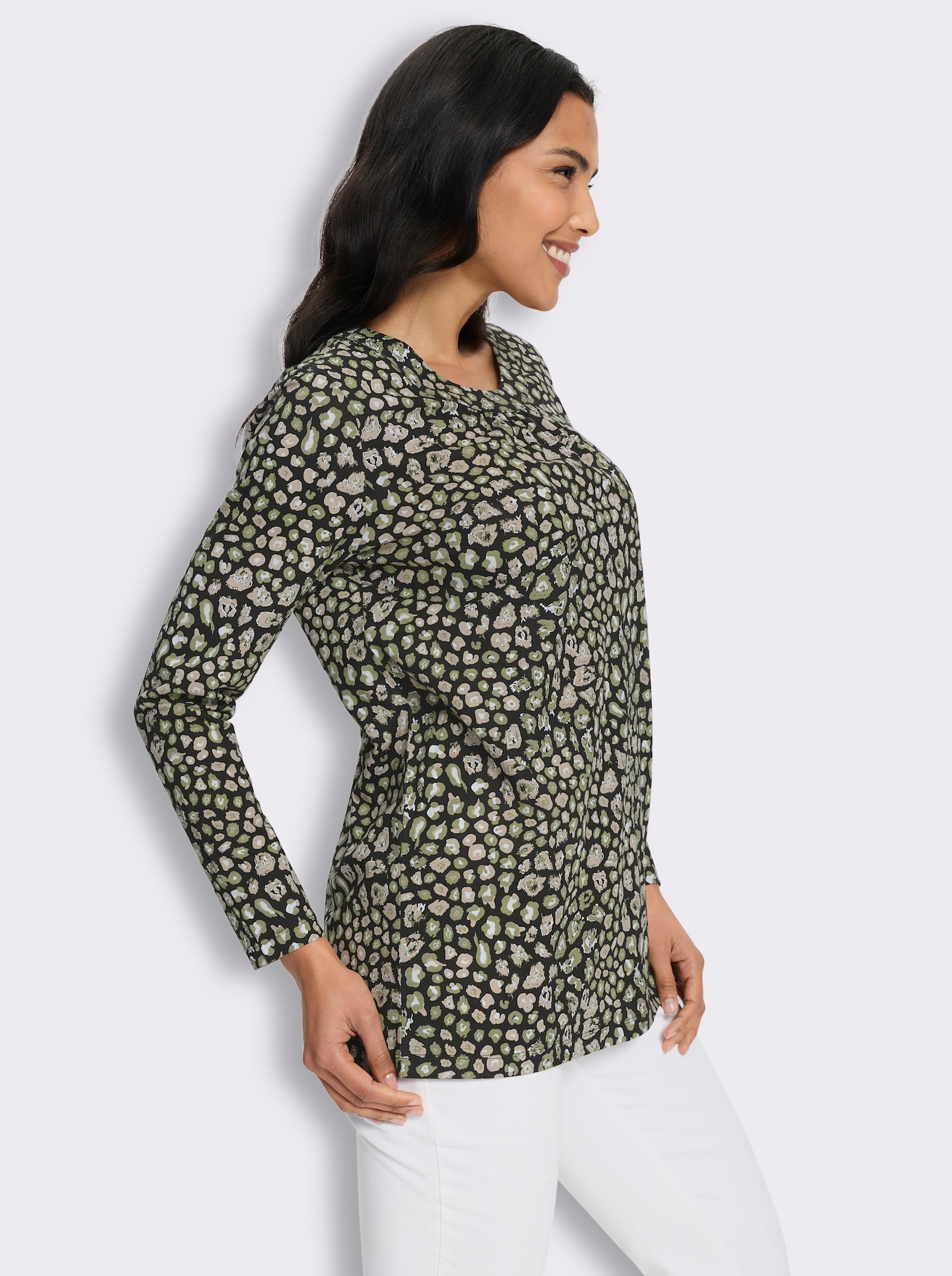 Longshirt in schmeichelnder A-Linie - schwarz-schilf-bedruckt