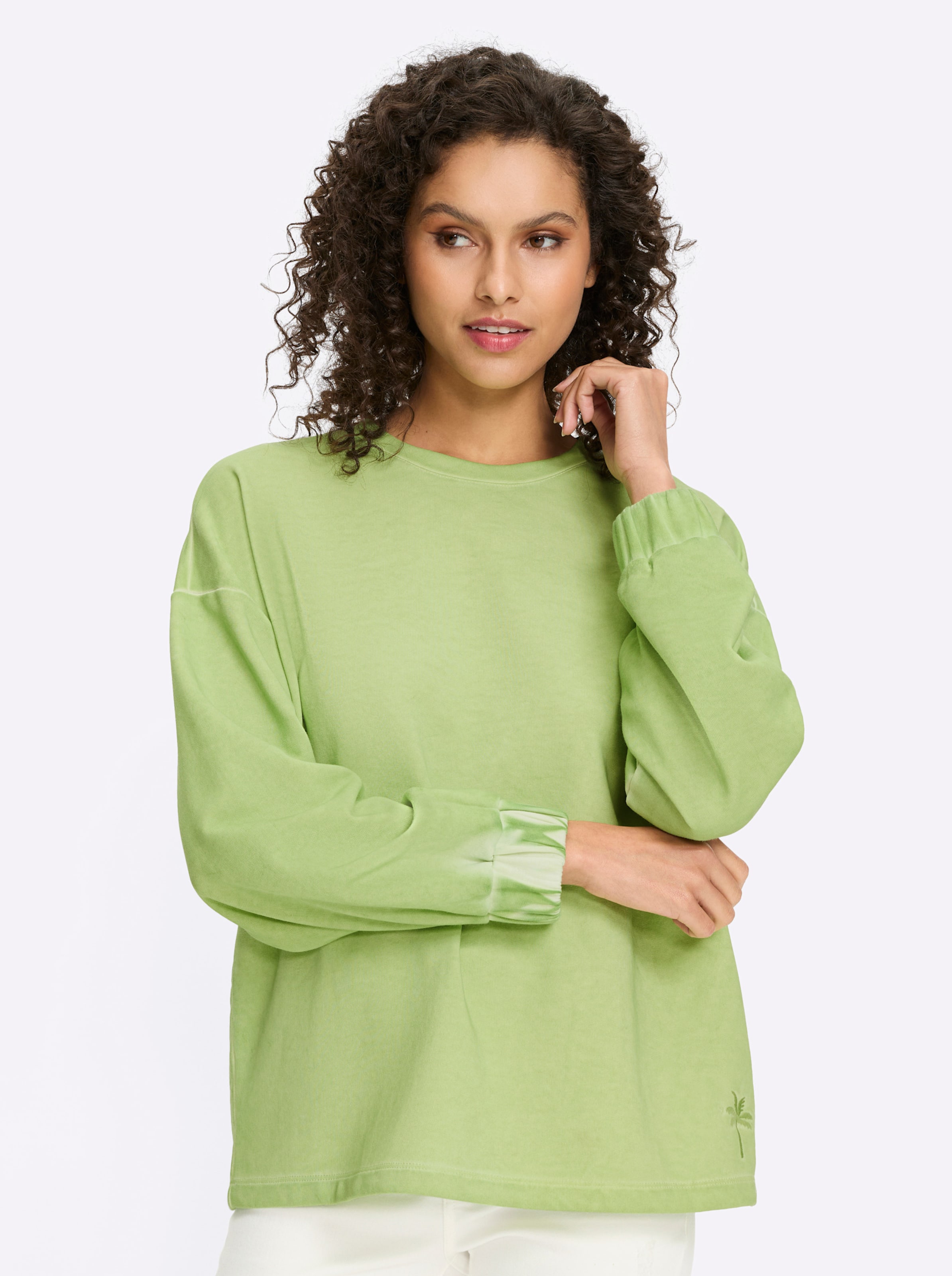 Sweatshirt
