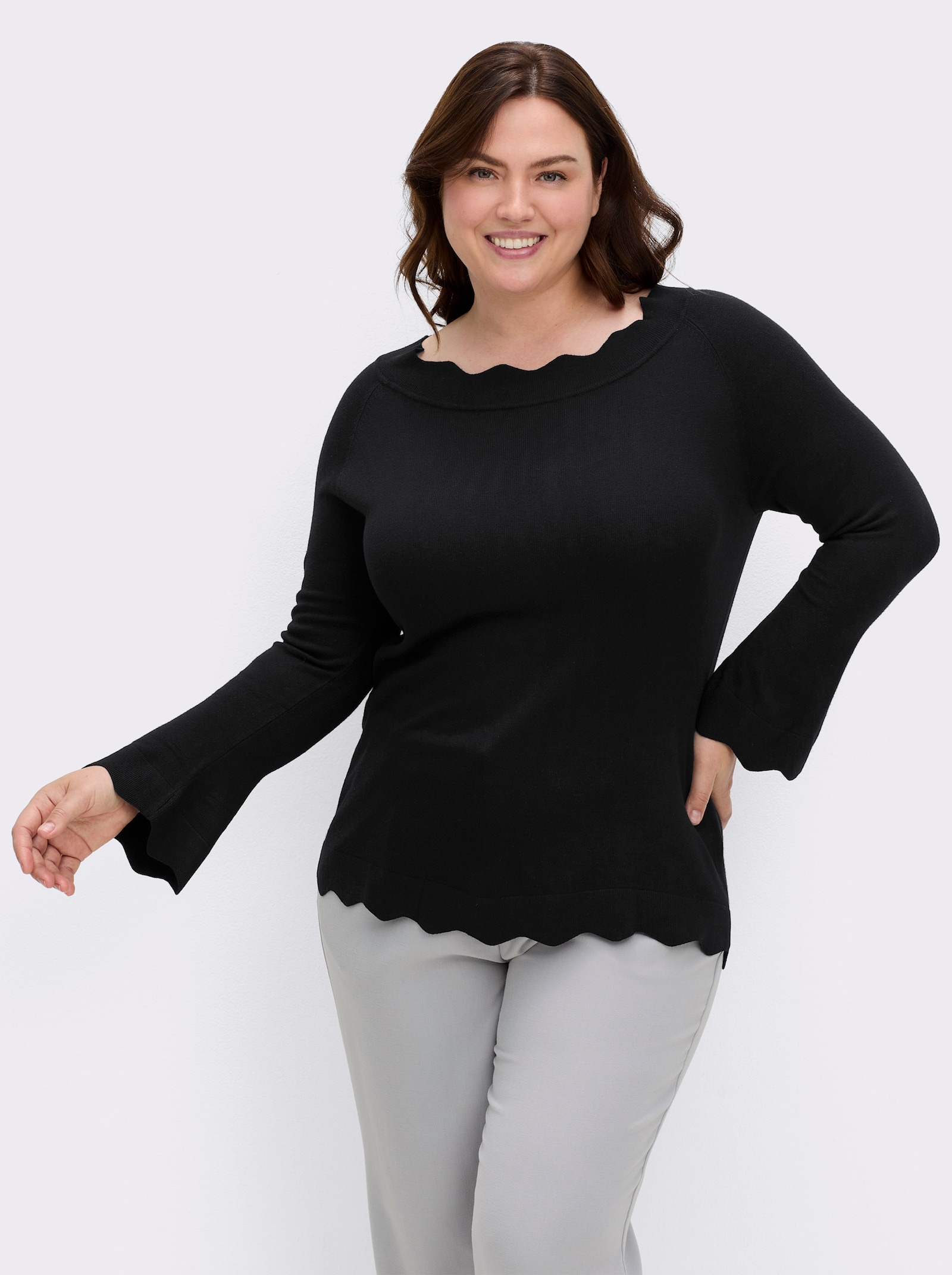 Strickpullover mit Wellenkanten - schwarz