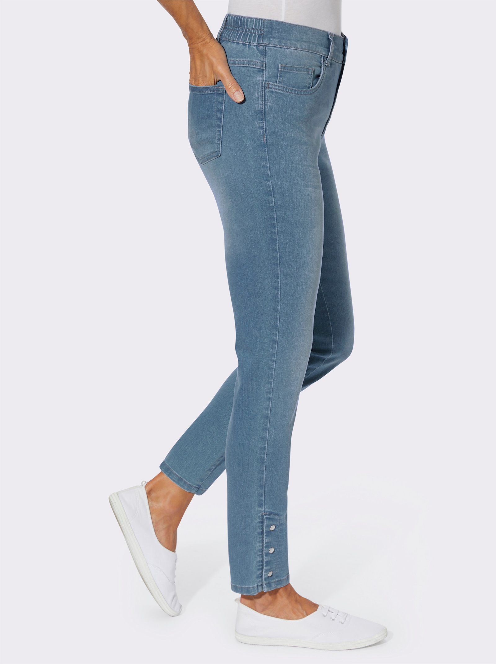 Jeans in verkürzter Form, Dehnbund - blue-bleached