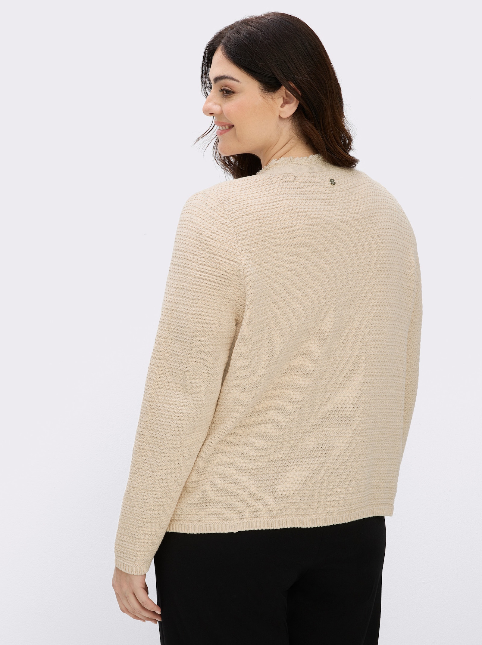 sheego Cardigan mit goldfarbenen Knöpfen - elfenbein