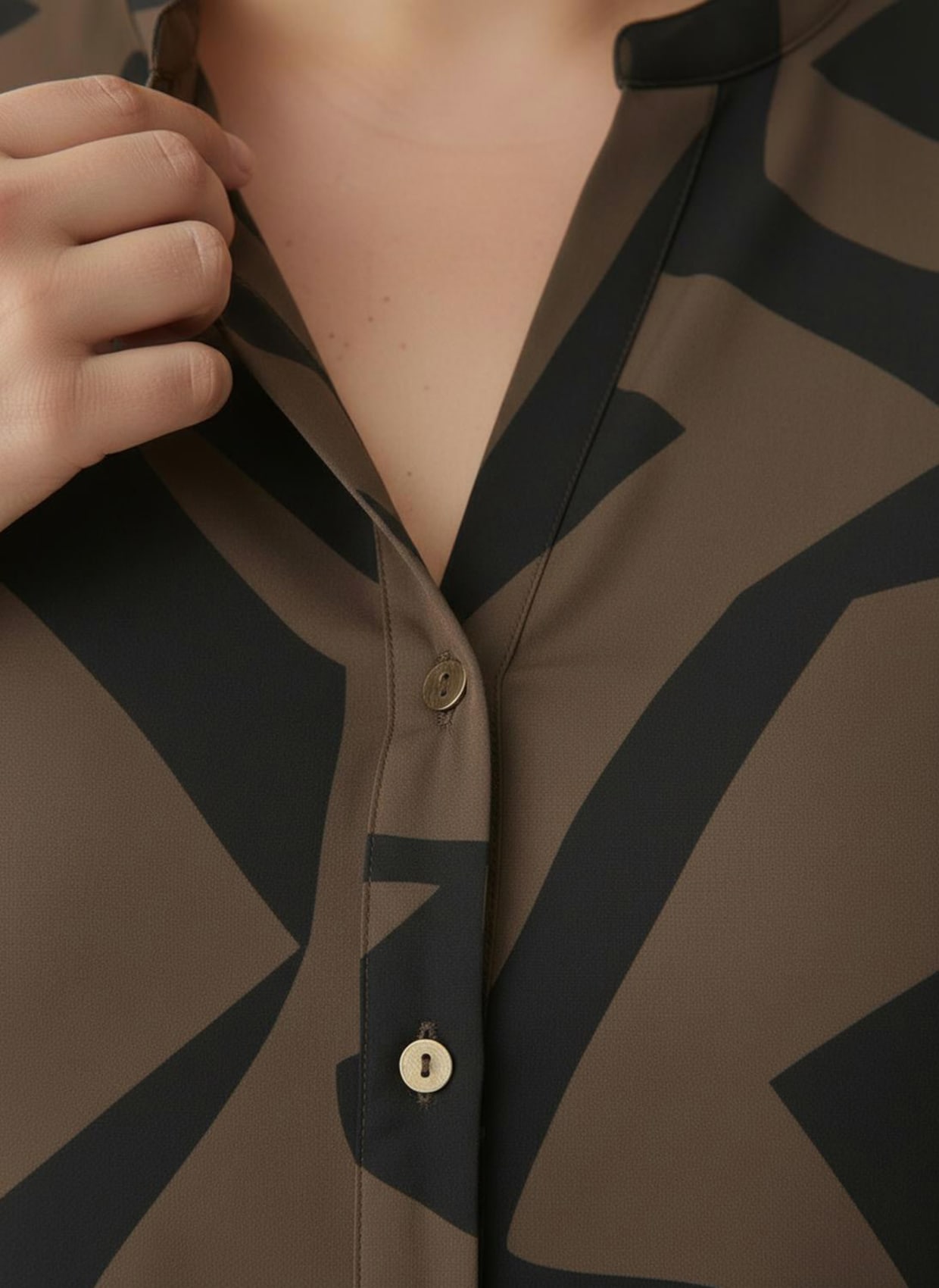 Langarmbluse mit Grafik-Druck - braun-schwarz-bedruckt