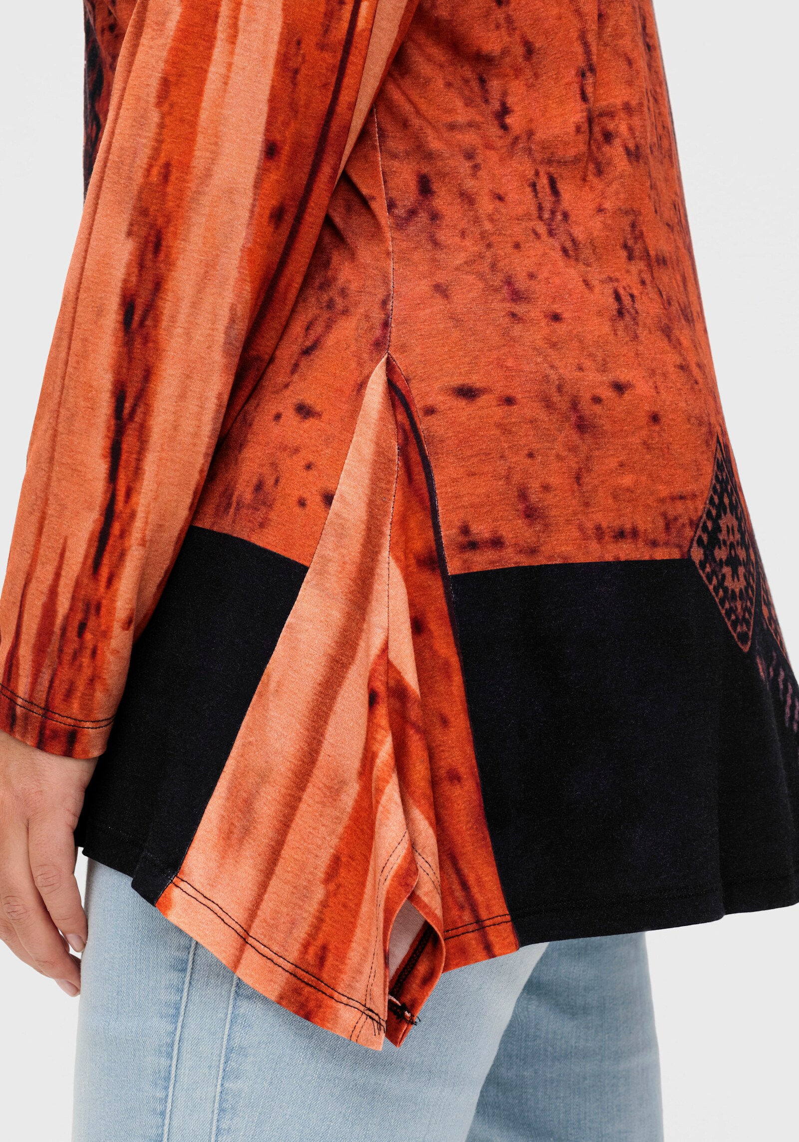 Zipfelshirt seitlich länger - schwarz-rost-gemustert