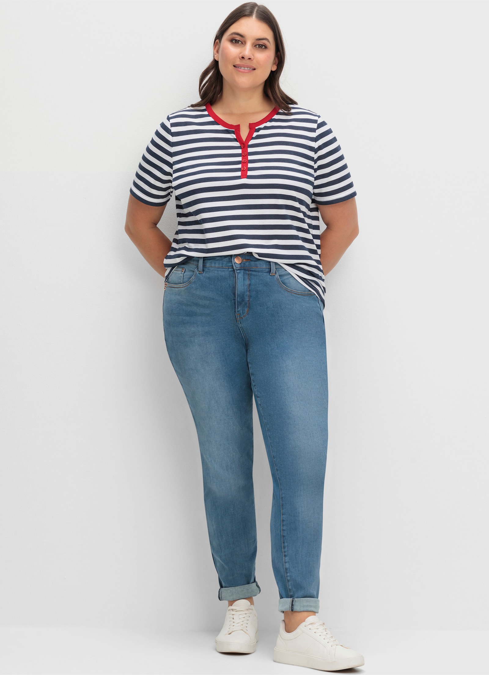 Kurzarmshirt im maritimen Dessin - weiß-marine-gestreift