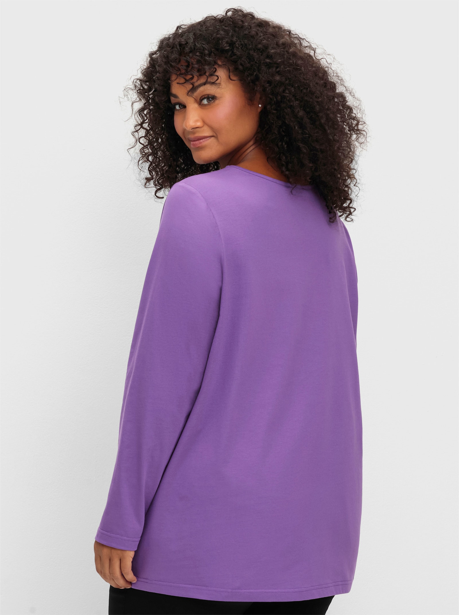 sheego Langarmshirt in leichter A-Linie - lila