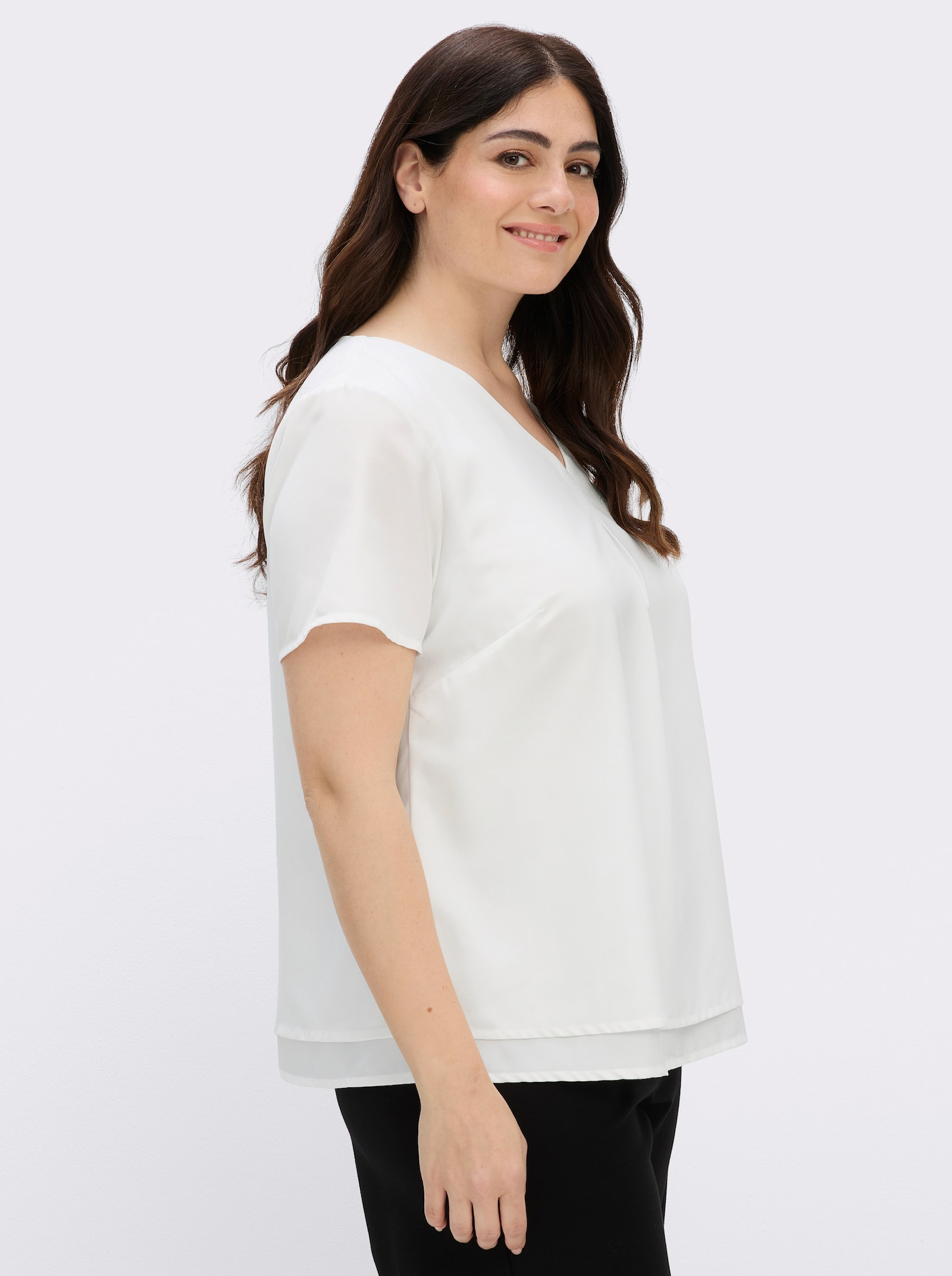 Georgettebluse mit Kellerfalte vorn - wollweiß
