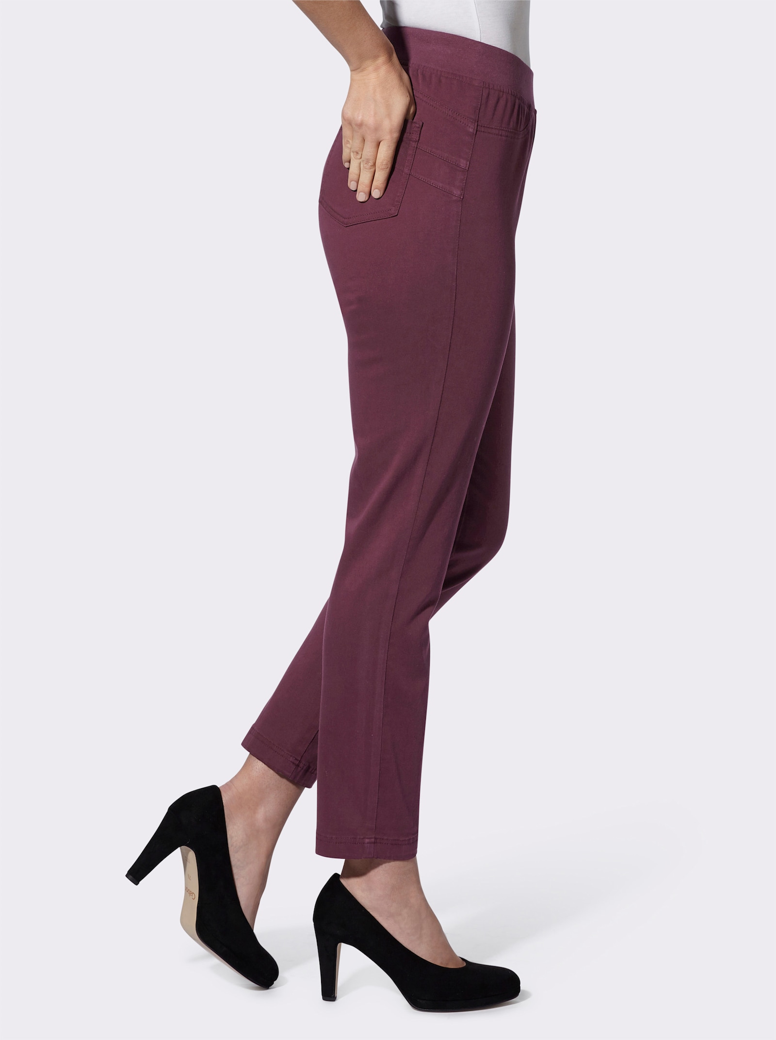 Push-up-Jeans in weicher Qualität - burgund