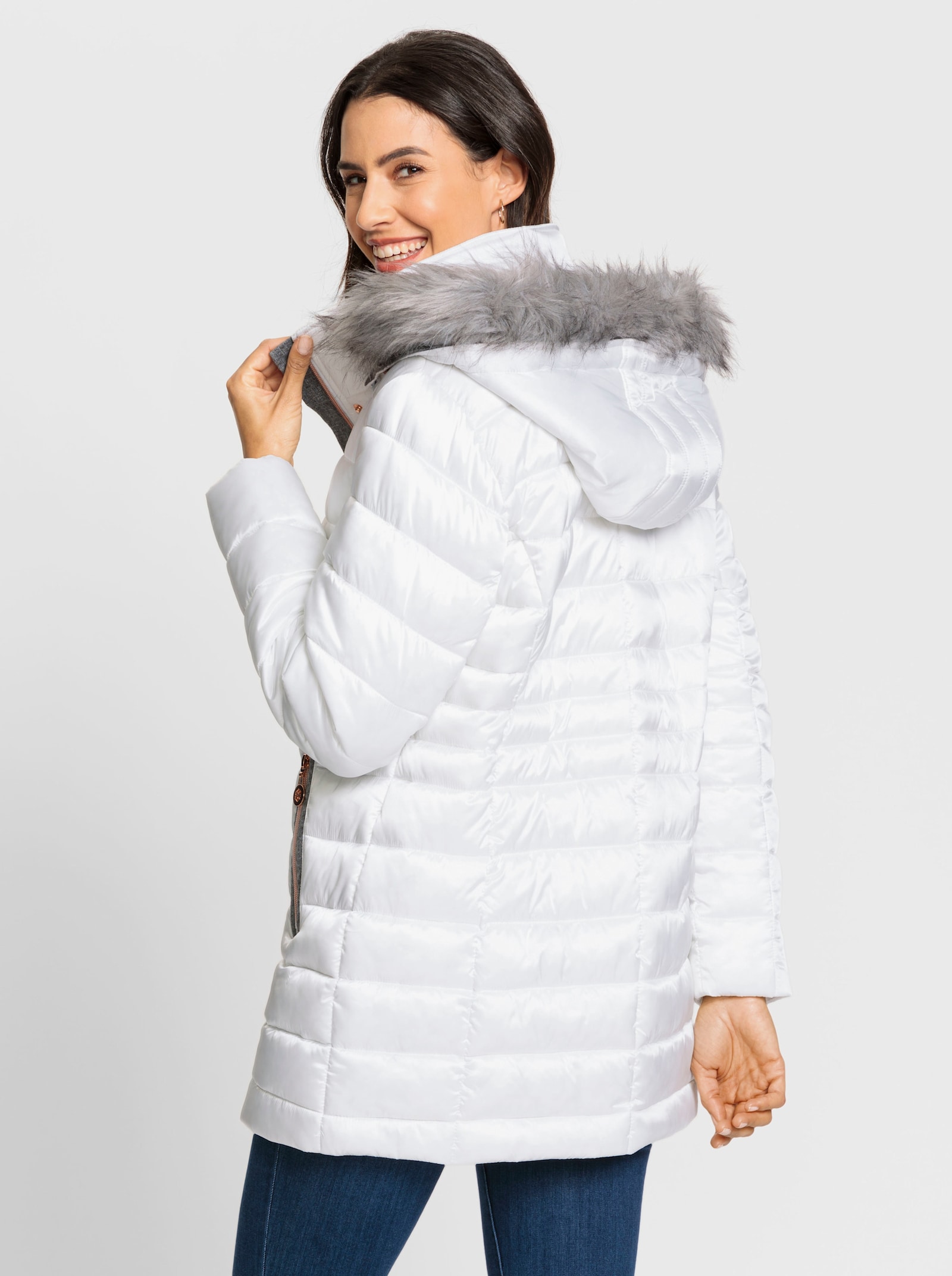 Steppjacke mit Pelz-Imitat - weiss