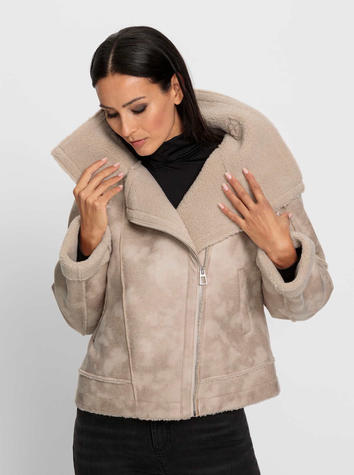 heine Veste en imitation cuir - beige