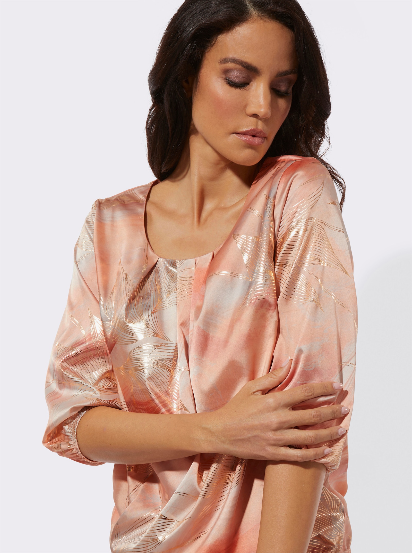 Schlupfbluse in Matt-Satin - ecru-apricot-bedruckt