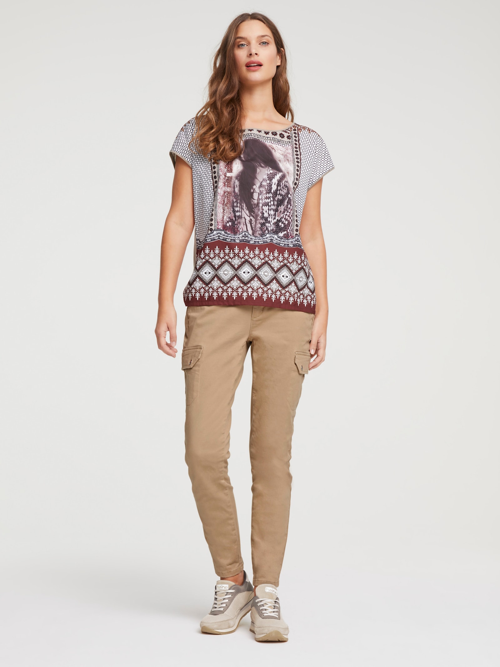 heine T-shirt à manches courtes avec imprimé photo devant - sable