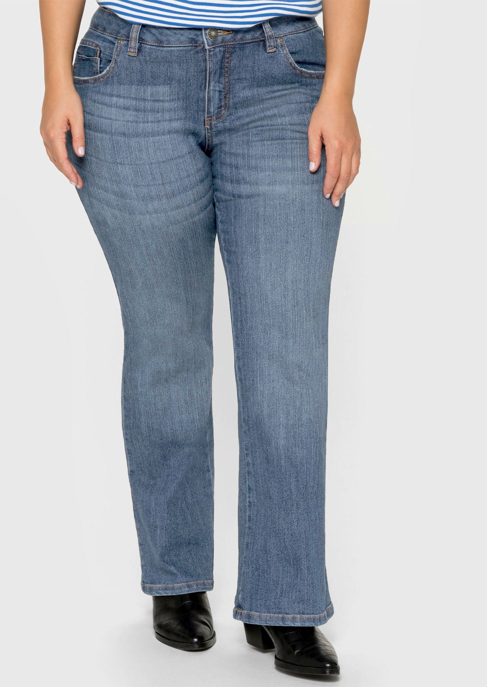 sheego Bootcut jeans met used-effecten - blue denim
