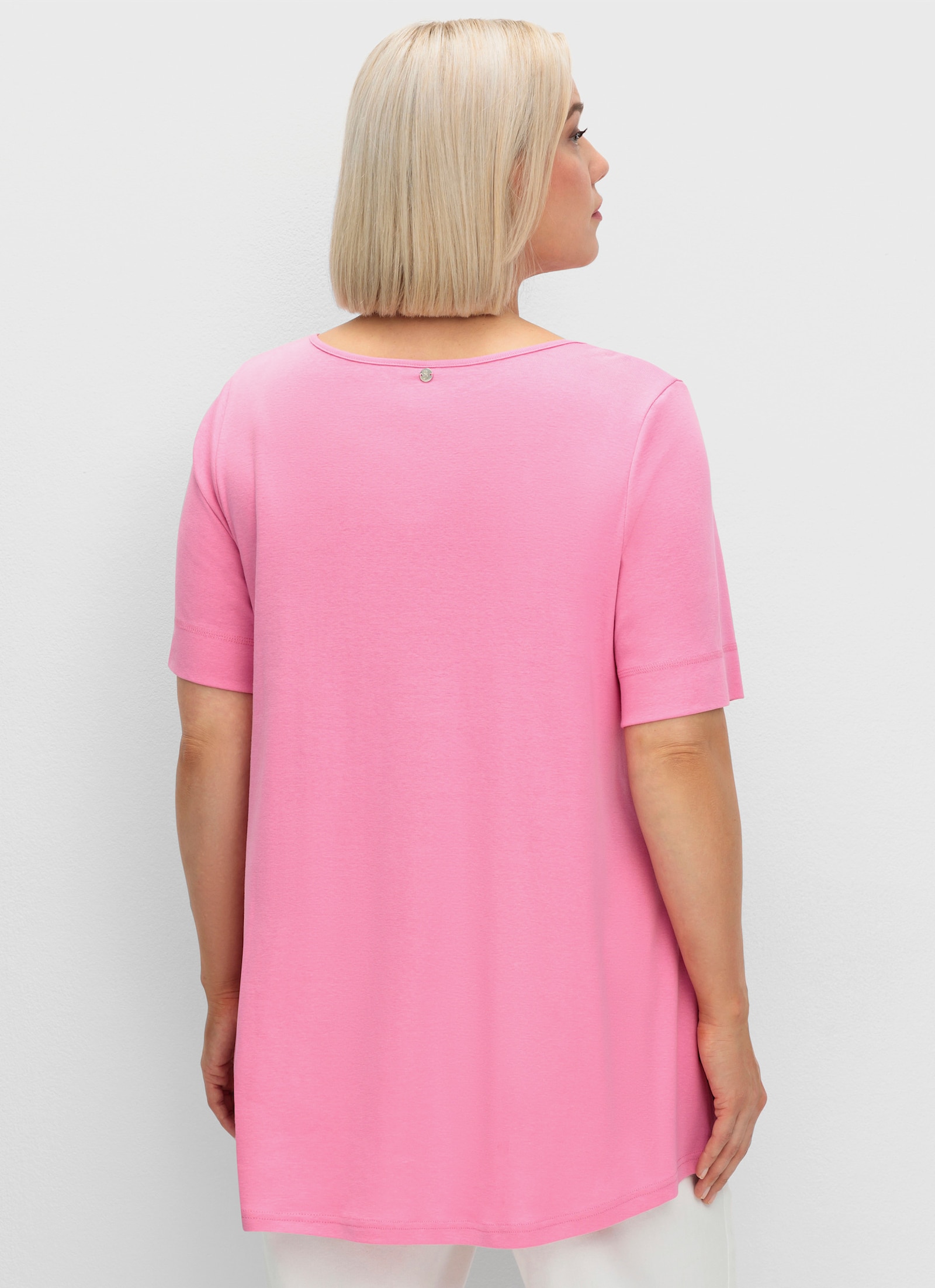 sheego Longshirt mit abgerundetem Saum - blumiges pink