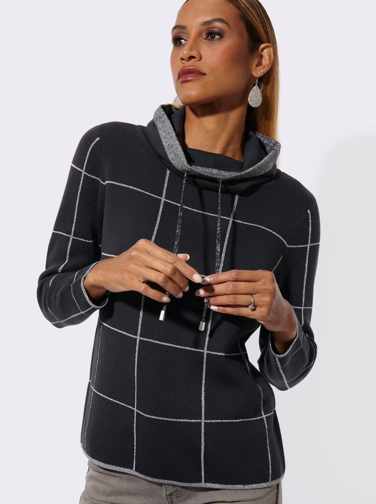 Jacquard-Pullover mit weitenregulierbarem Rollkragen - schwarz-silberfarben