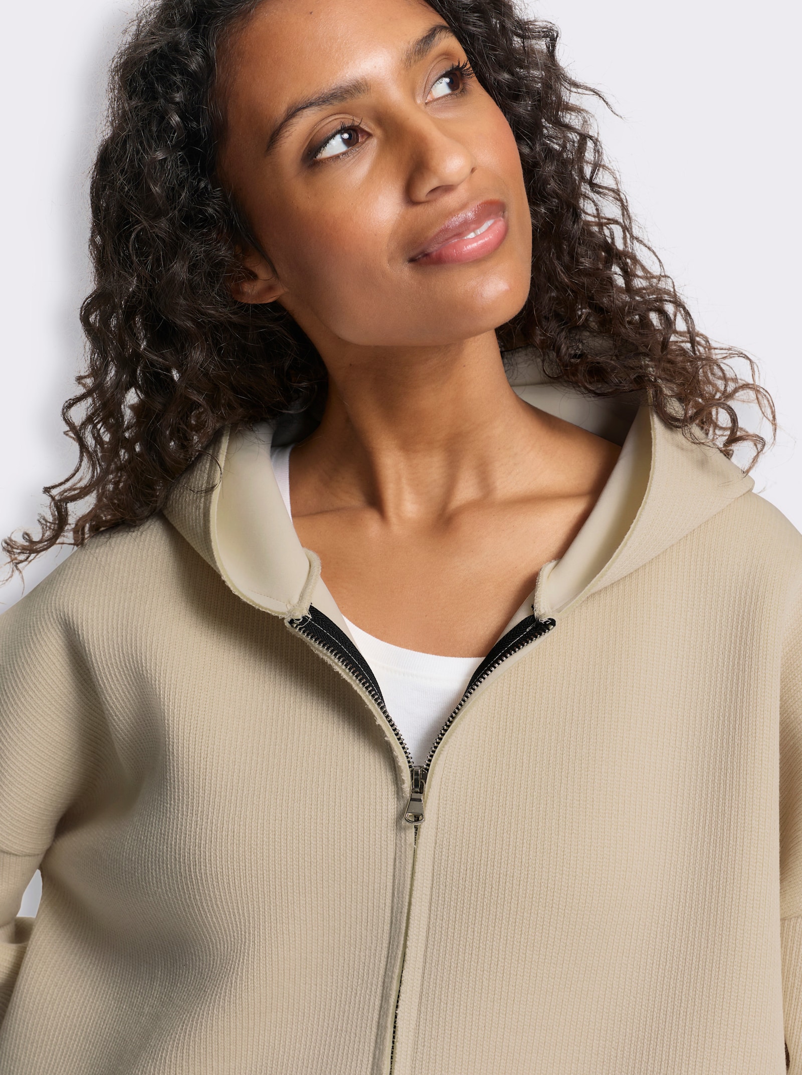 heine Shirtjacke im Materialmix - sand