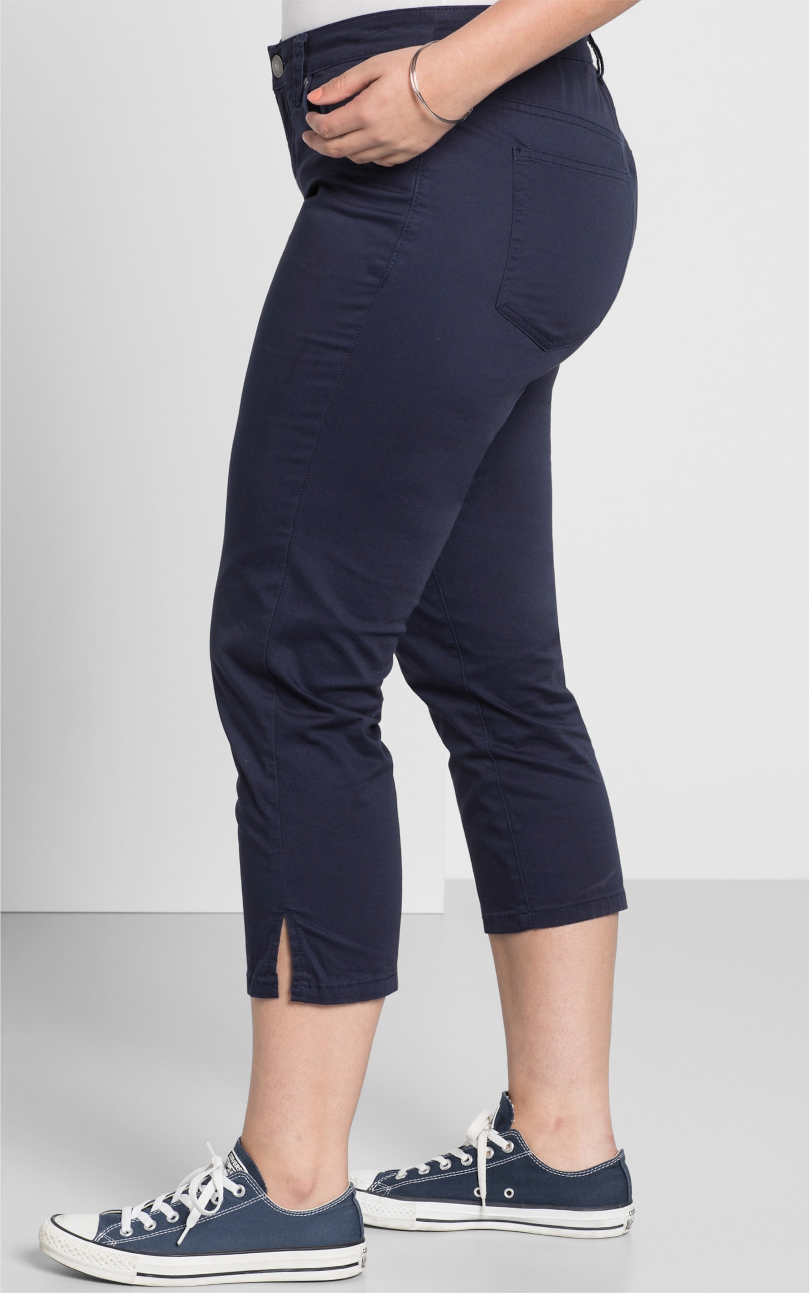 sheego 7/8-Hose in schmaler Form, aus Twill - marine