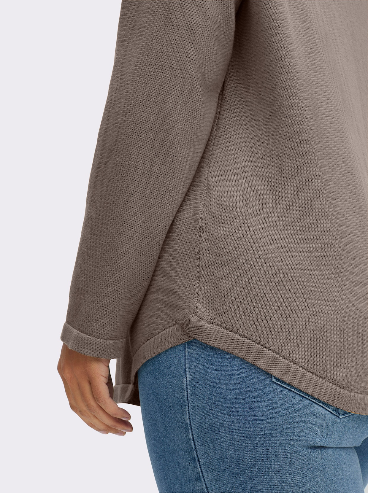 Rundhalspullover mit U-Boot-Ausschnitt - taupe