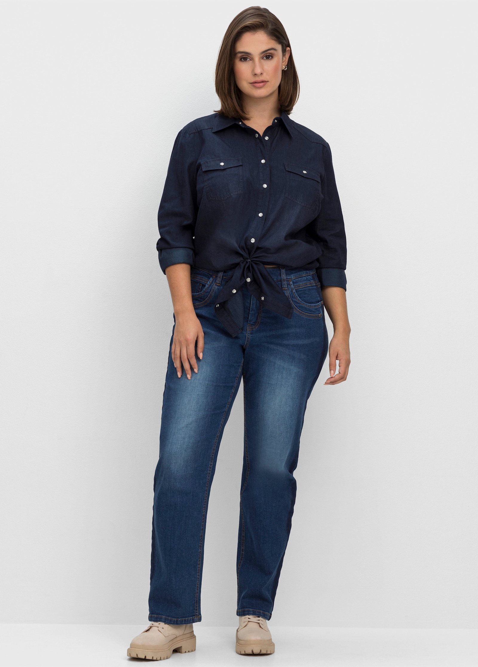 sheego Jeansbluse mit Druckknöpfen - dark blue denim